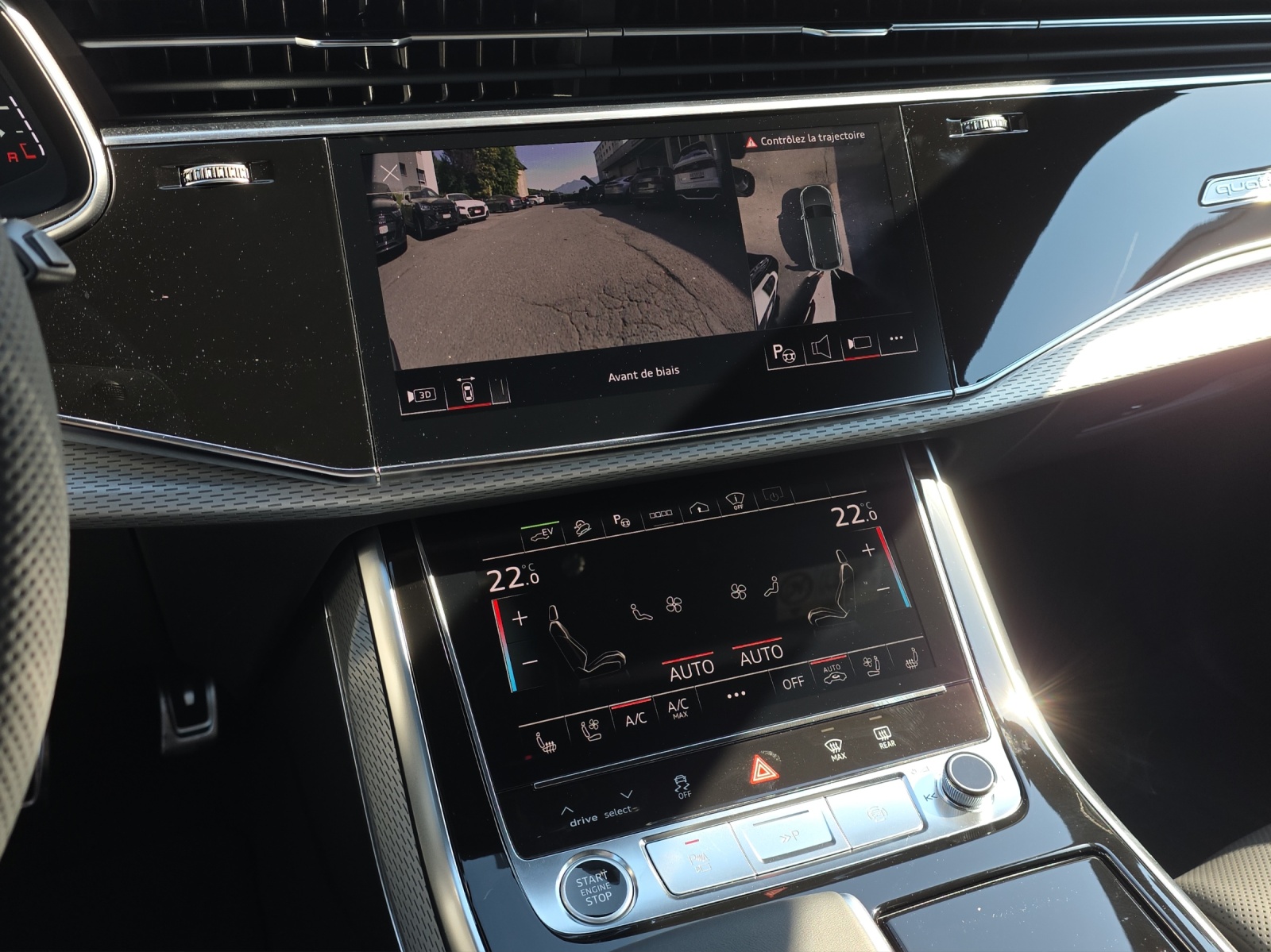 AUDI Q8 SUV TFSI e quattro 290 kW Attraction tiptronic-image-12