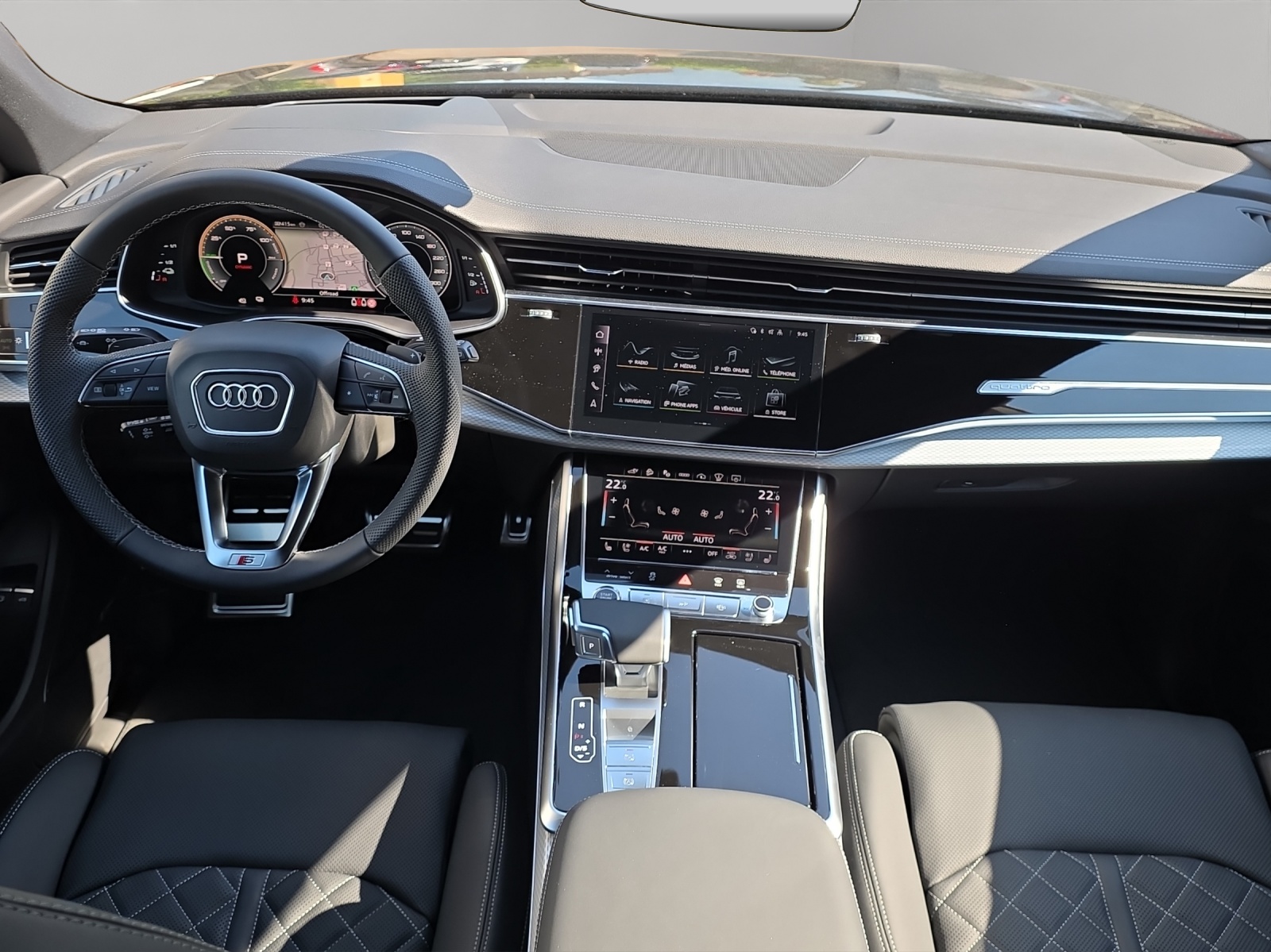 AUDI Q8 SUV TFSI e quattro 290 kW Attraction tiptronic-image-9
