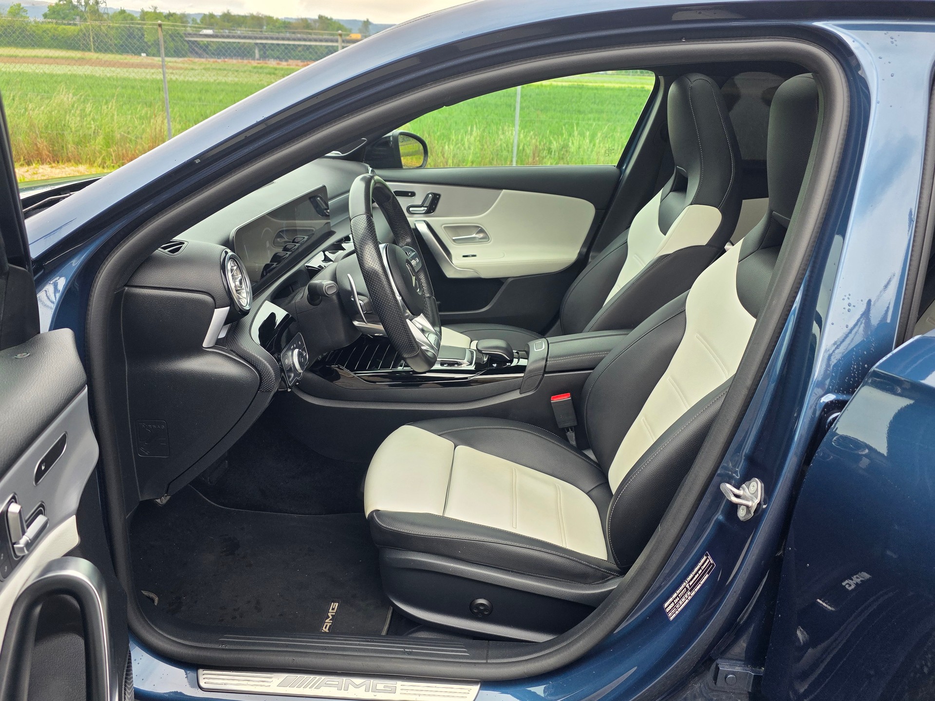 MERCEDES-BENZ A 35 AMG 4Matic Speedshift / Neu ab Mfk.-image-7