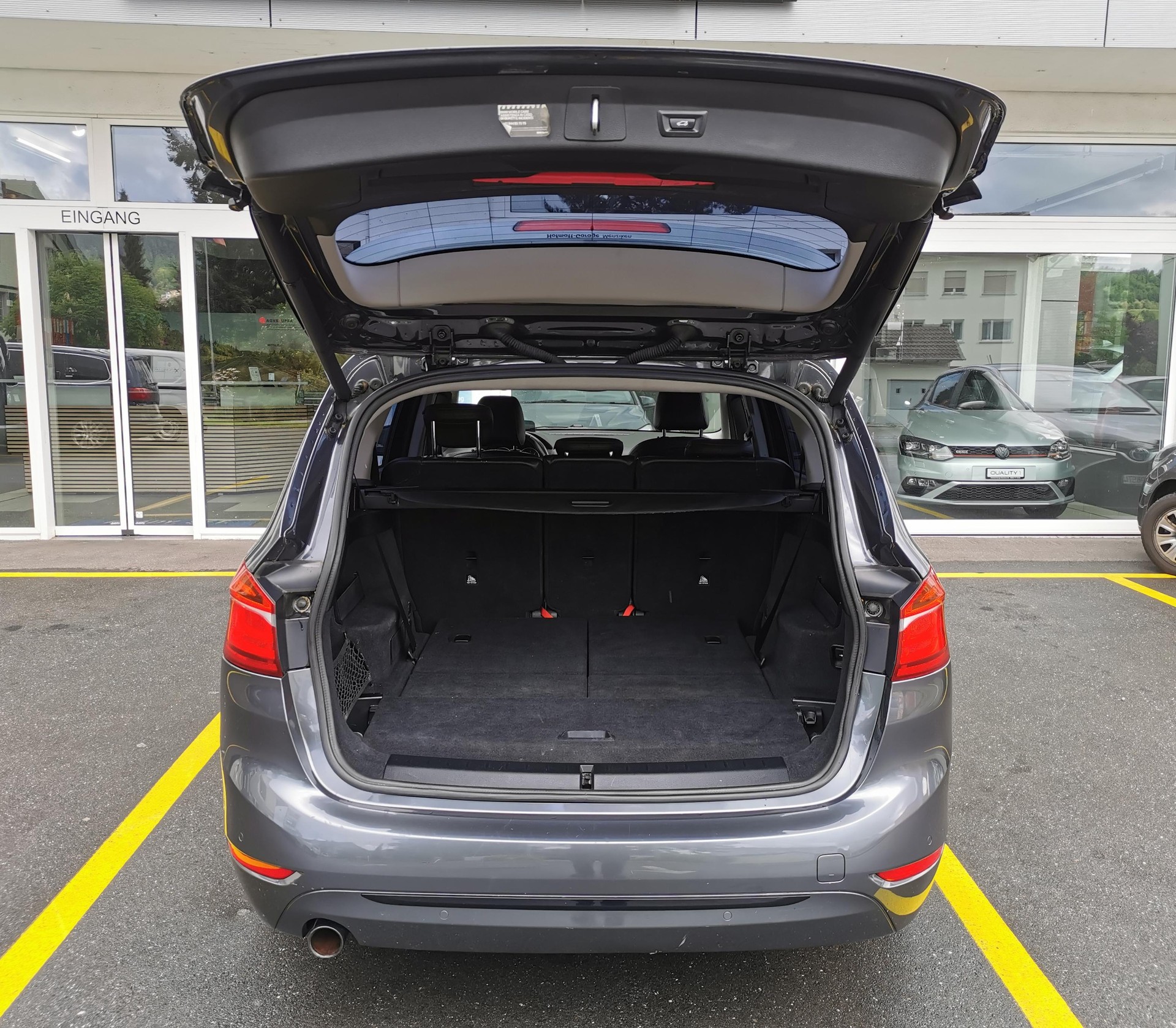 BMW 218d Gran Tourer-image-5