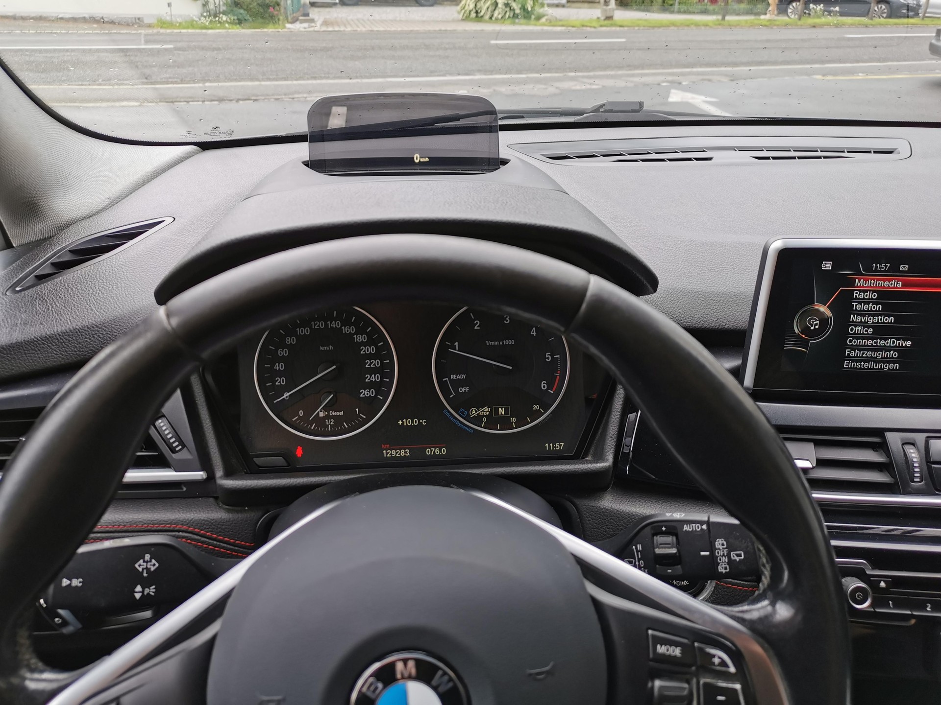 BMW 218d Gran Tourer-image-12