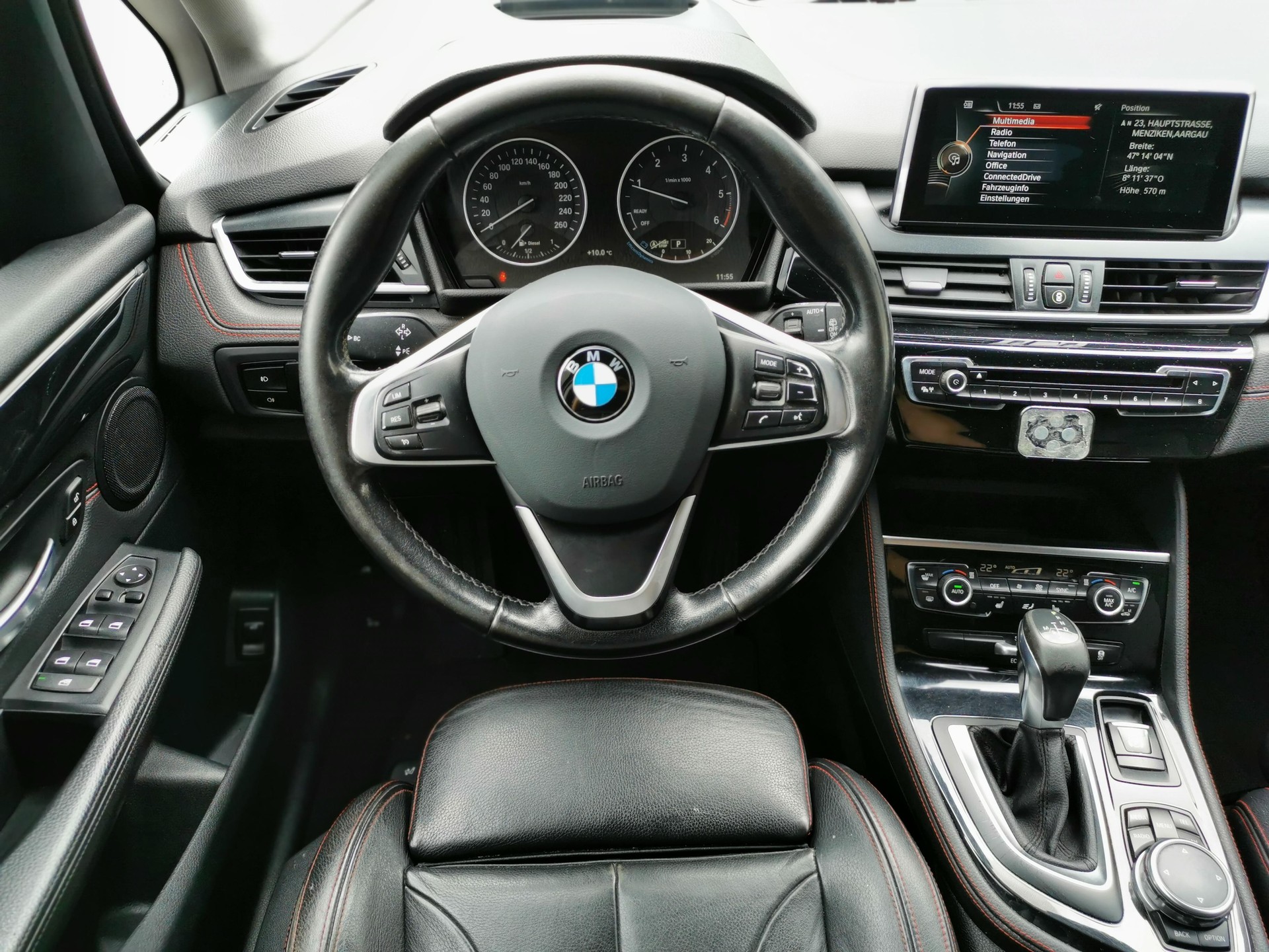 BMW 218d Gran Tourer-image-10
