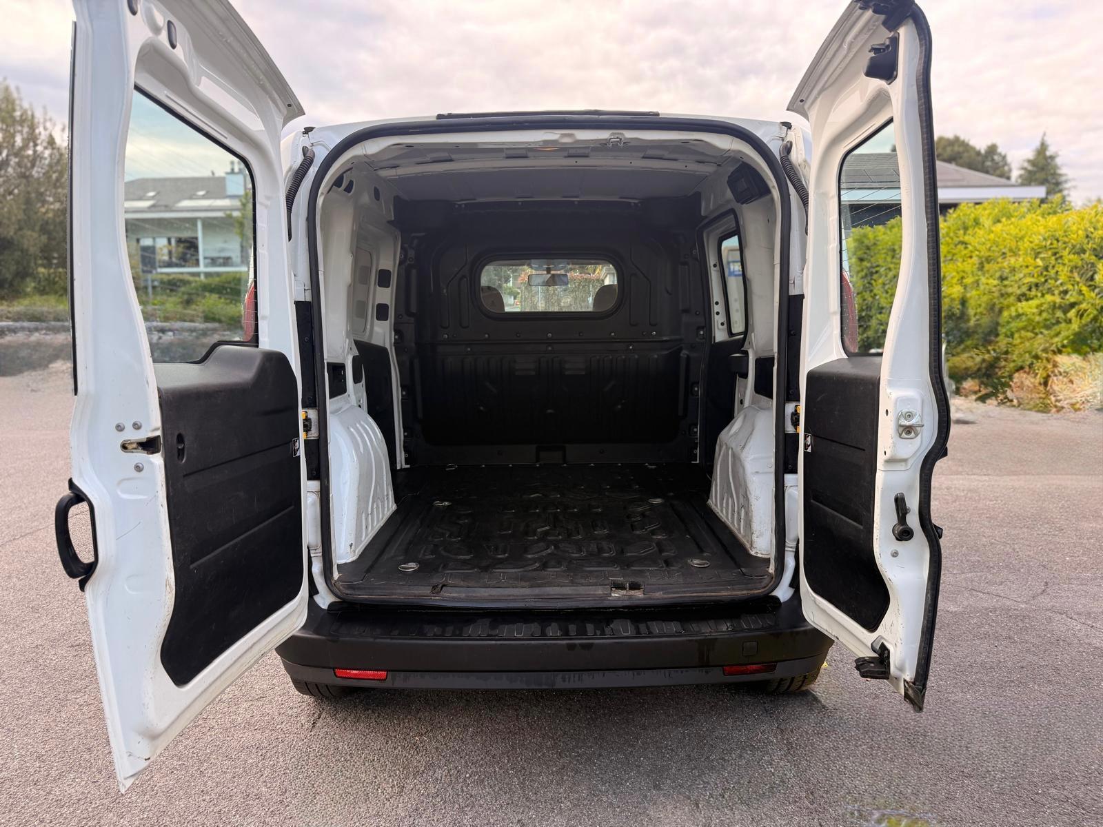 OPEL Combo 1.4i 2.2 L1H1-image-9