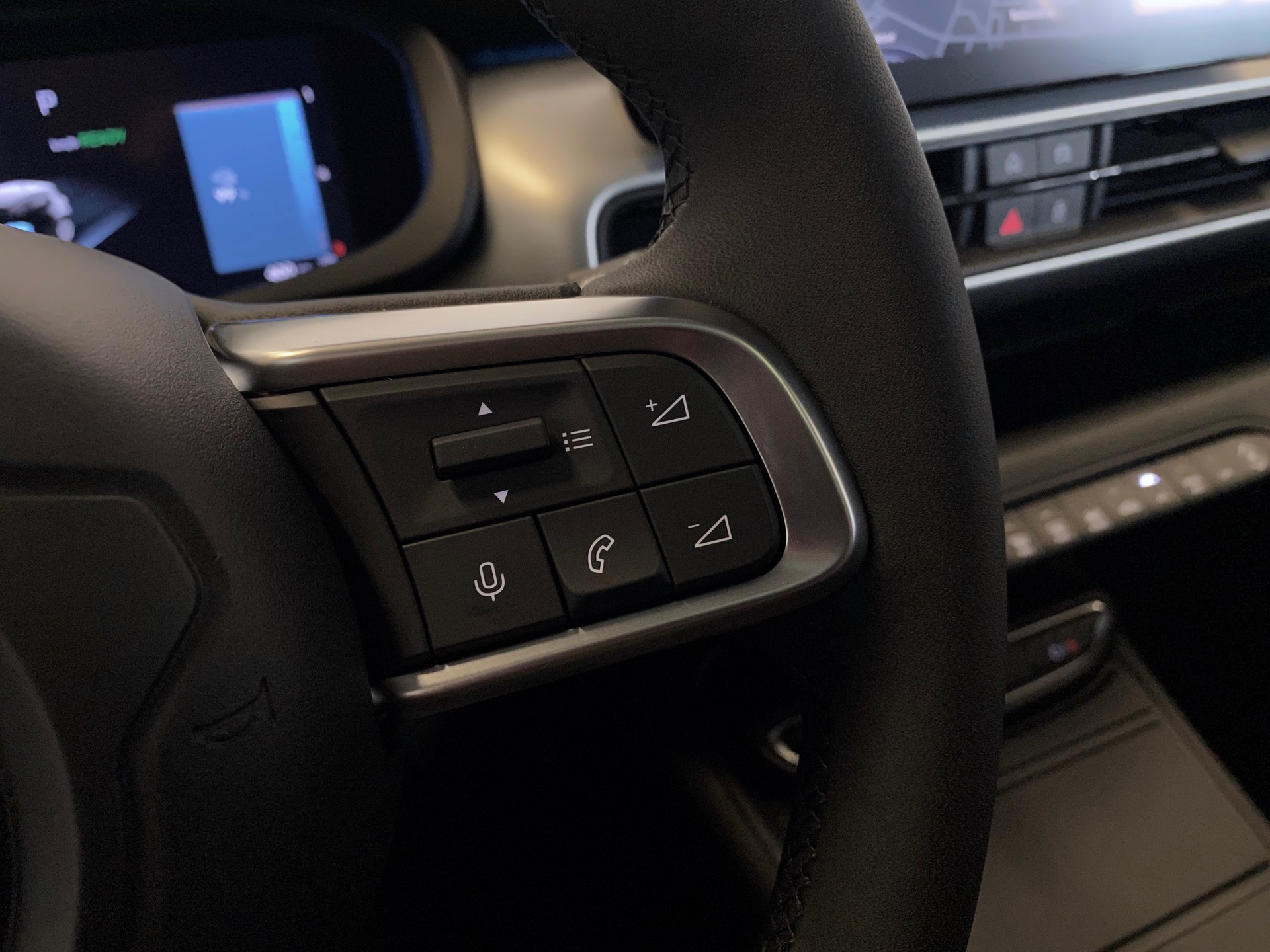 JEEP Avenger 1.2 Turbo*MildHybrid*Swiss*Summit*-image-16