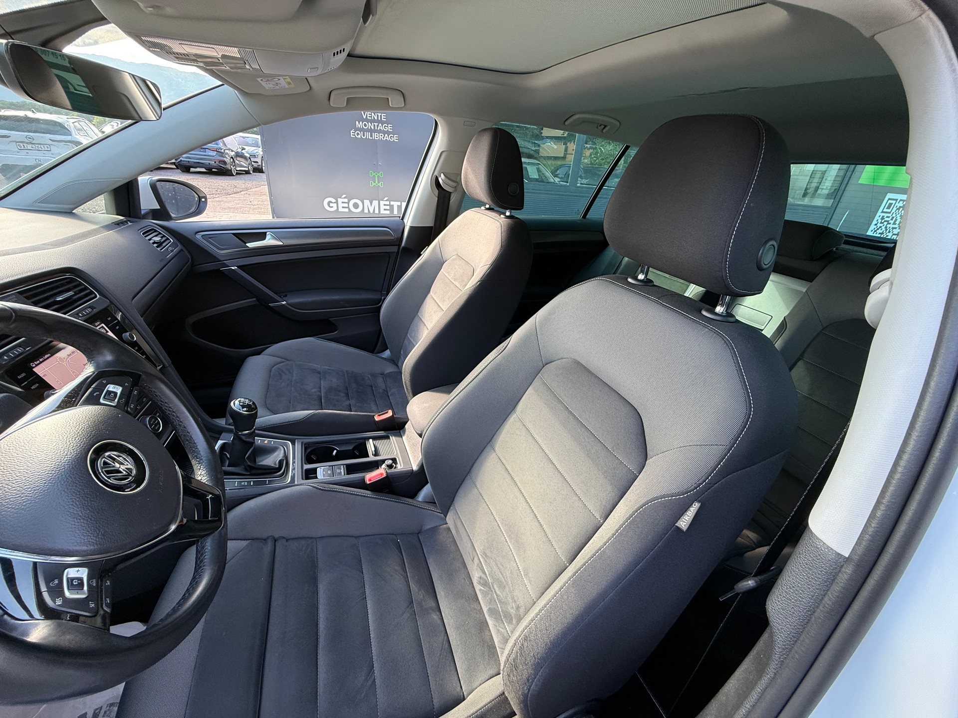 VW Golf 1.5 TSI R-Line EVO Comfortline-image-10