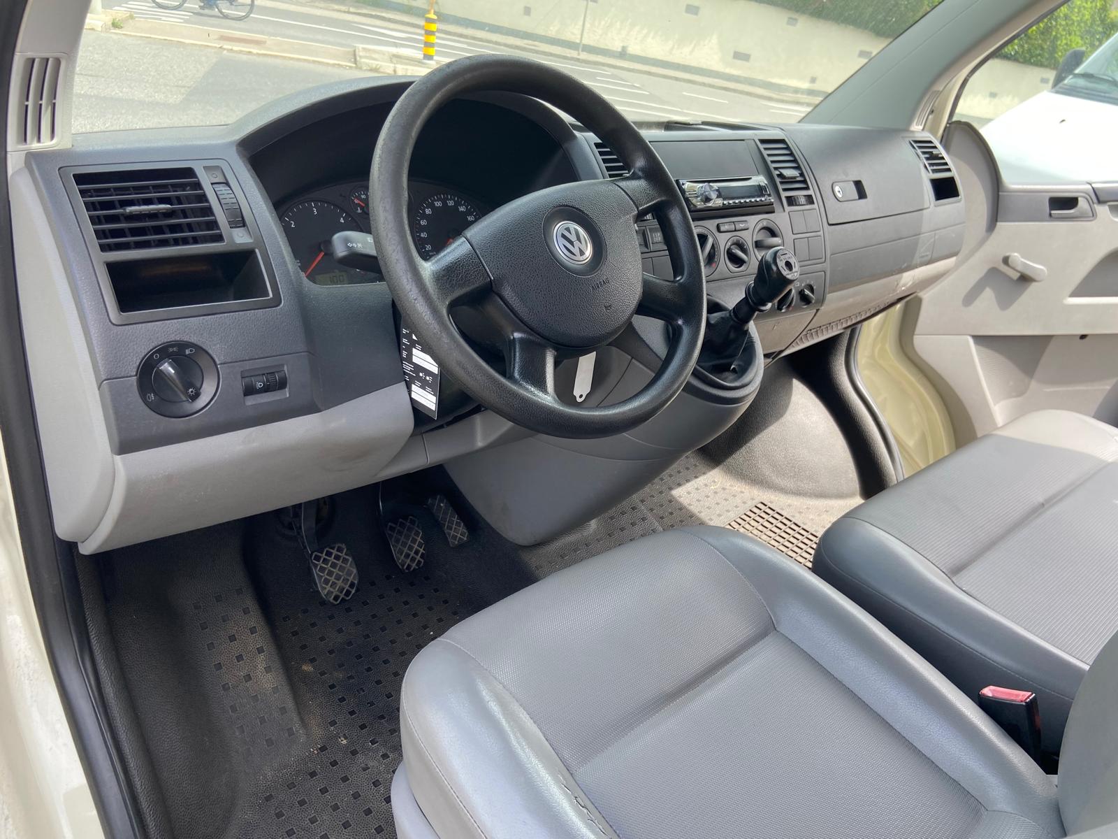 VW Transporter **Prix Fixe**-image-8