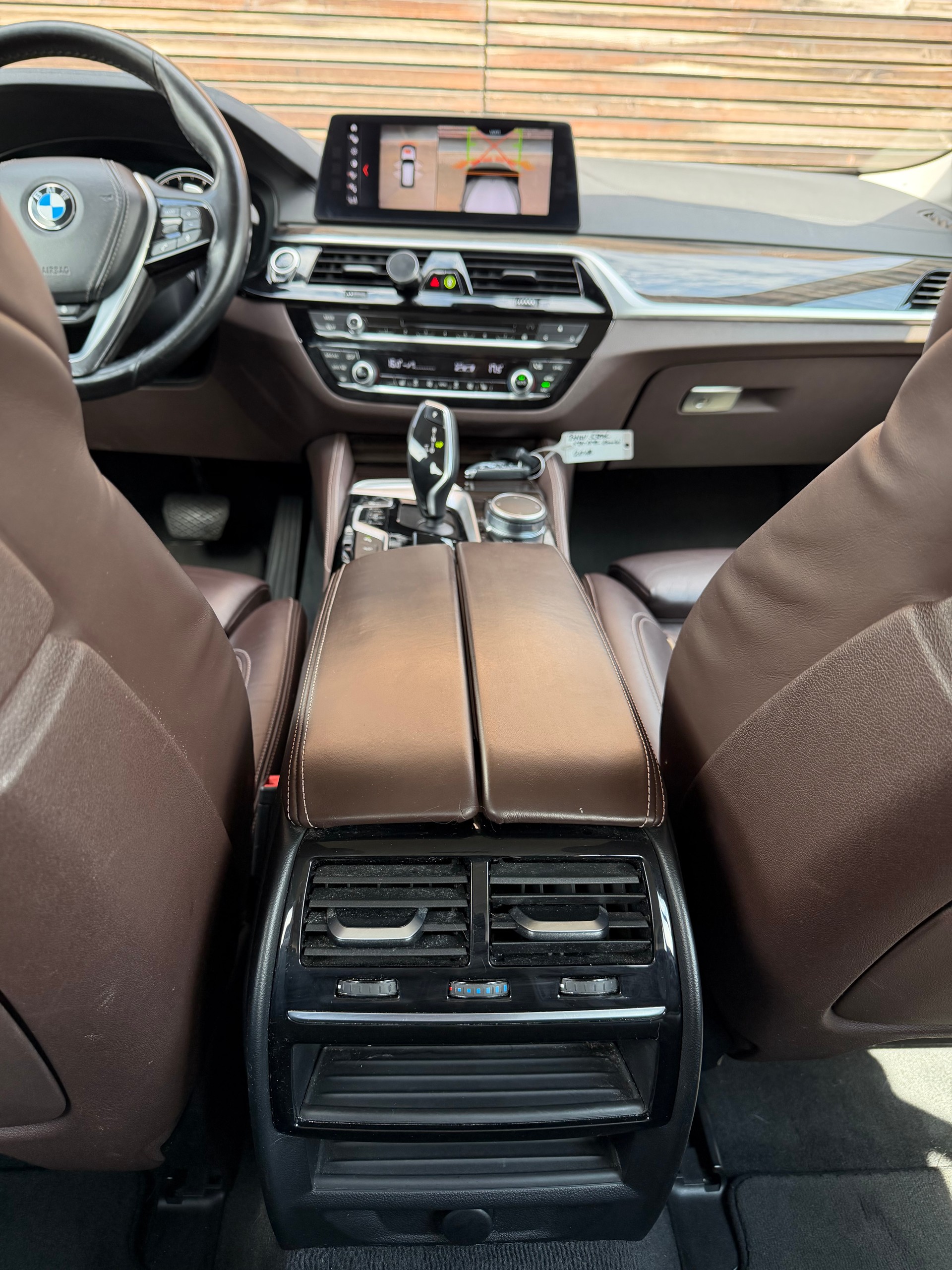 BMW 530d xDrive Touring Luxury Line Steptronic-image-6