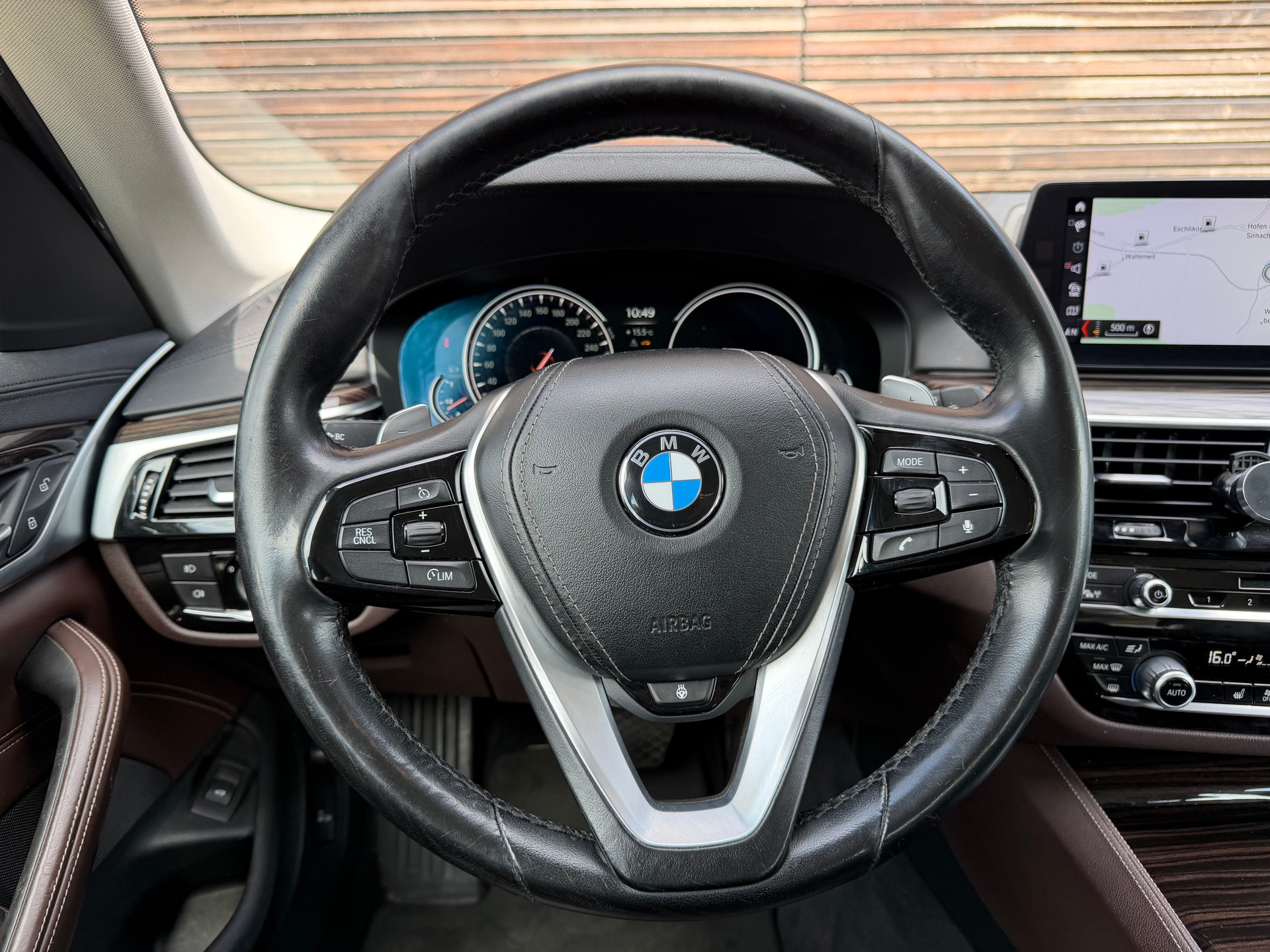 BMW 530d xDrive Touring Luxury Line Steptronic-image-8