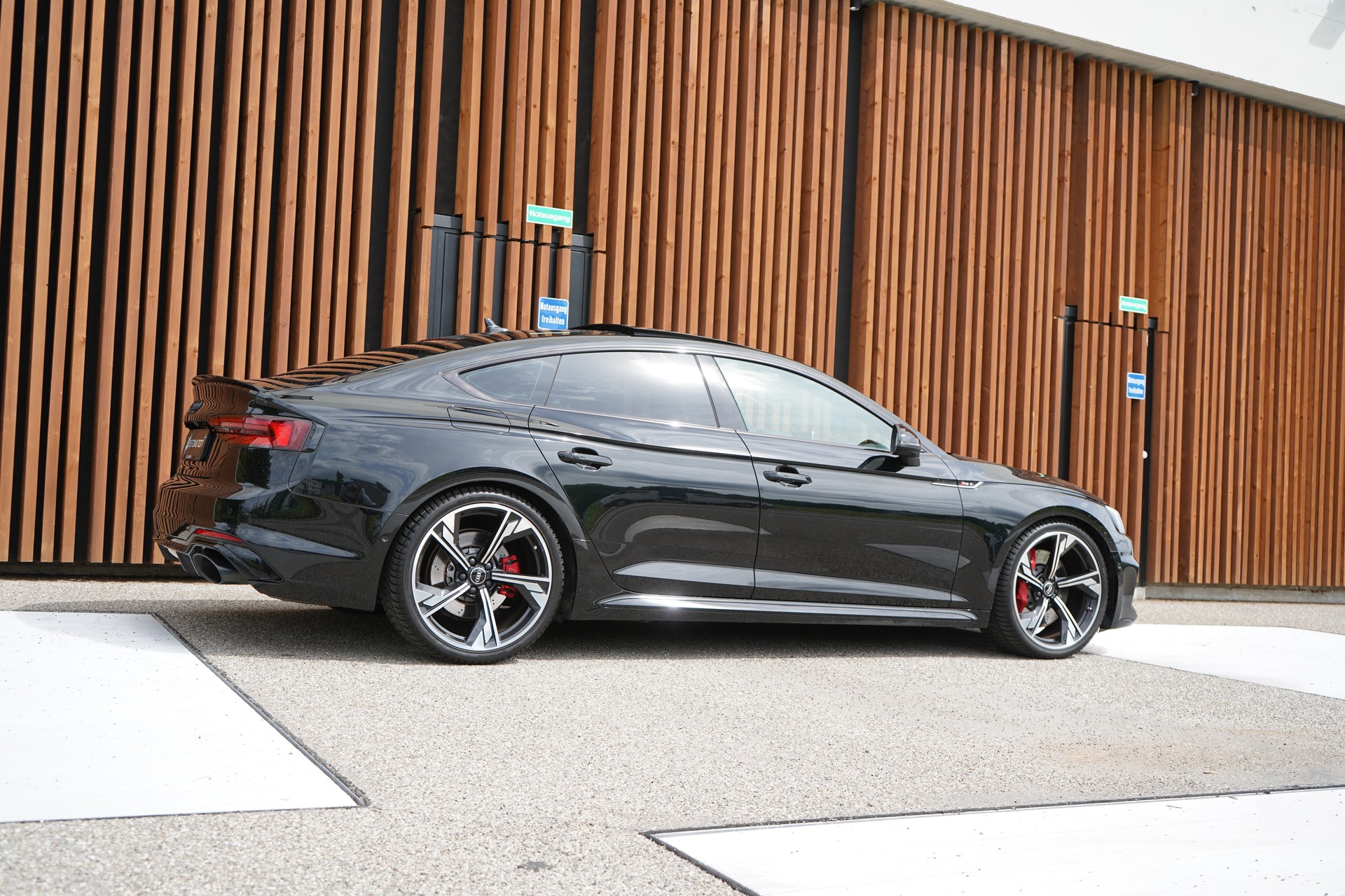 AUDI RS5 SPORTBACK 2.9 TFSI QUATTRO TIPTRONIC BLACK l 450 PS-image-6