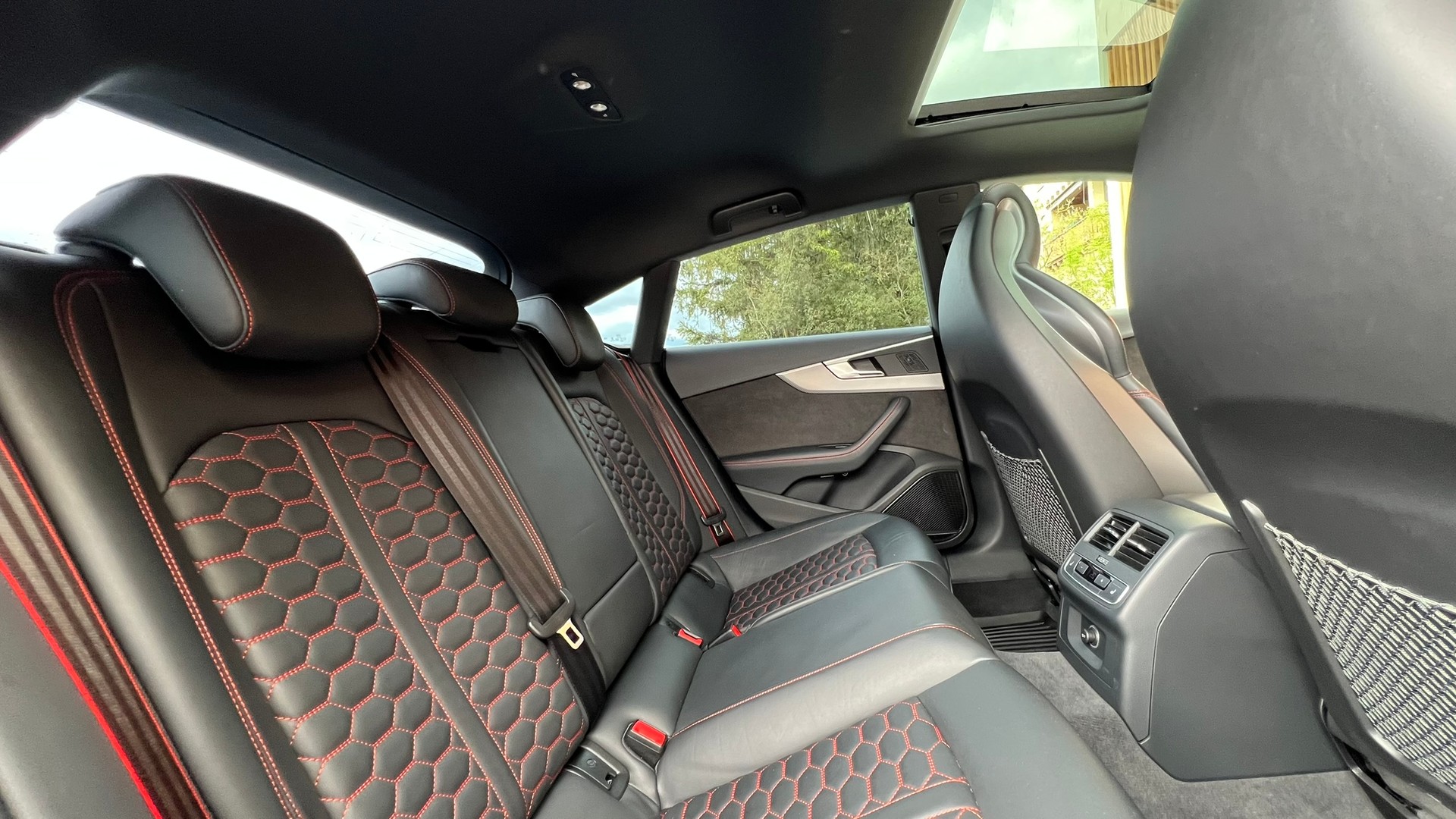 AUDI RS5 SPORTBACK 2.9 TFSI QUATTRO TIPTRONIC BLACK l 450 PS-image-29