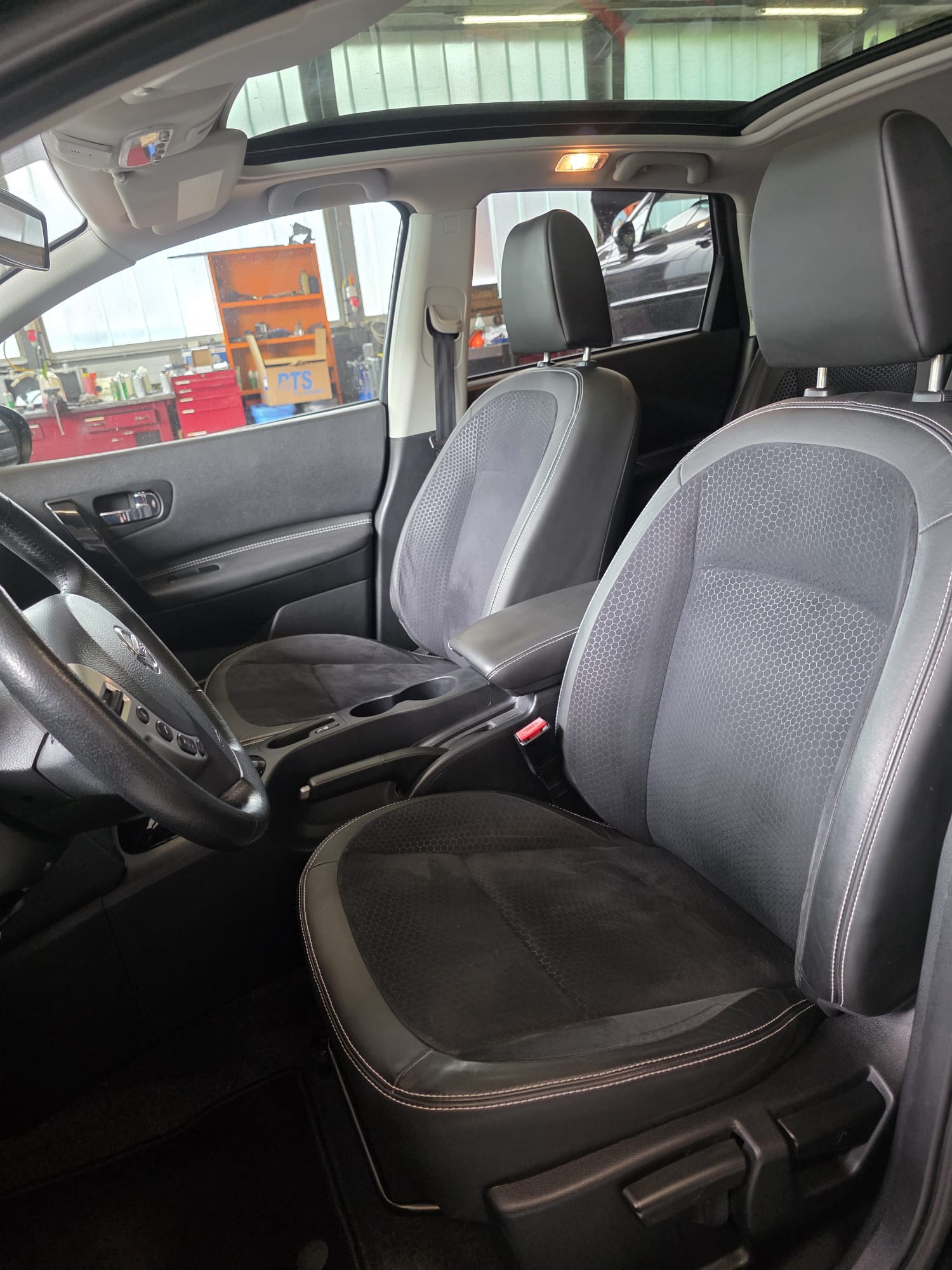 RENAULT Grand Scénic 1.5 dCi Initiale Paris EDC-image-11