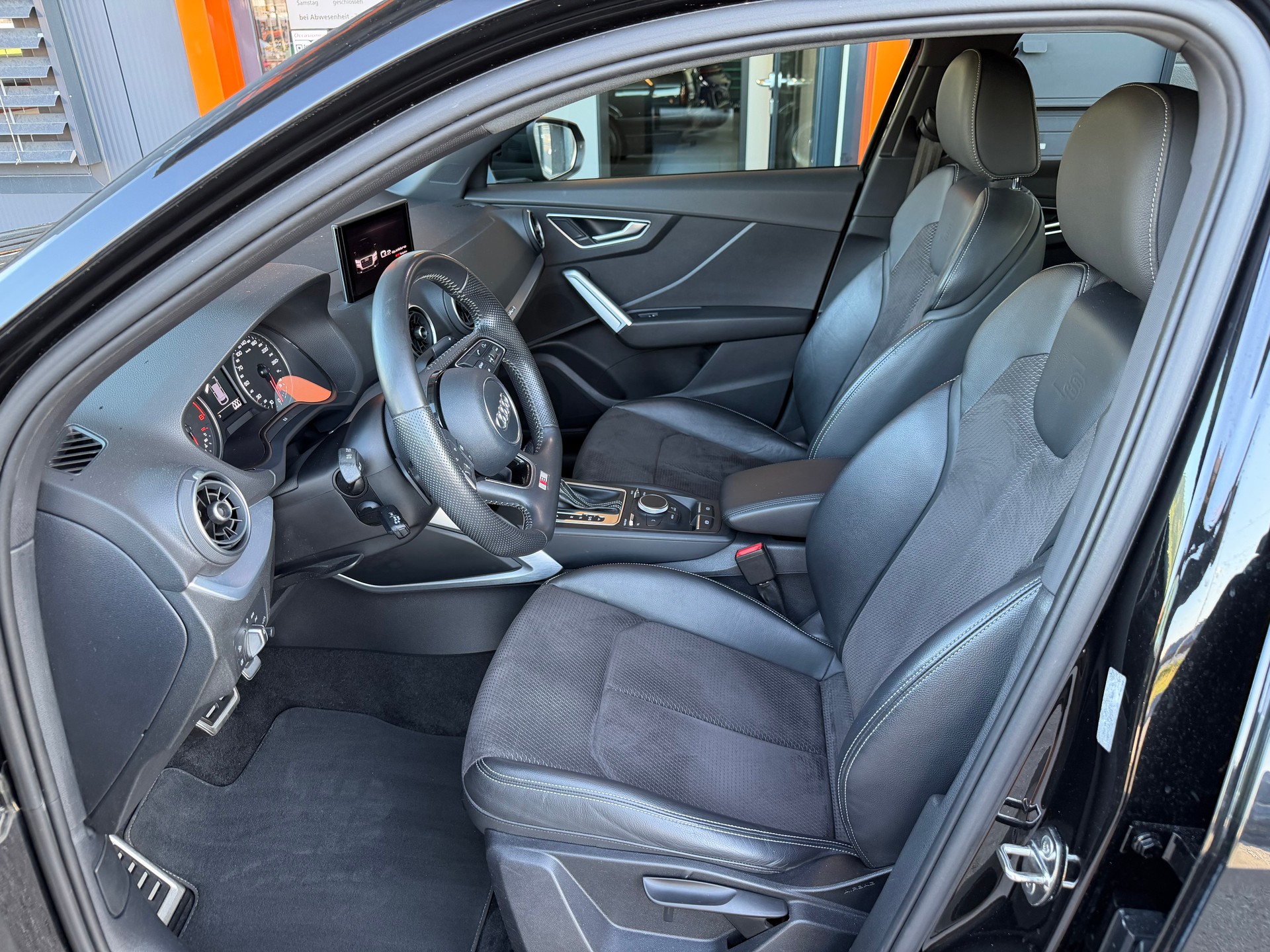 AUDI Q2 2.0 TDI sport quattro S-tronic-image-7