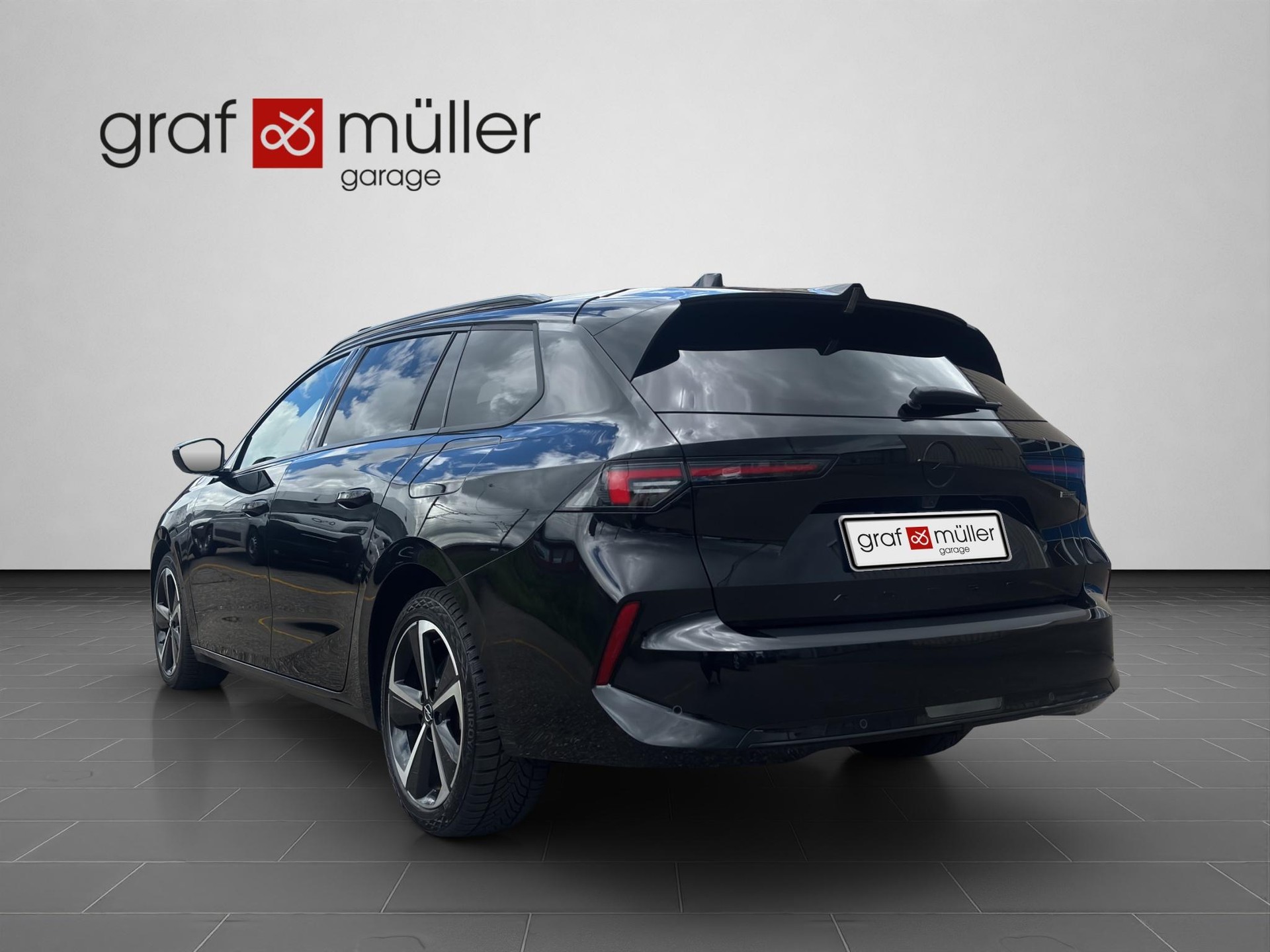 OPEL Astra Sports Tourer 1.6 T PHEV 180 GS-image-11
