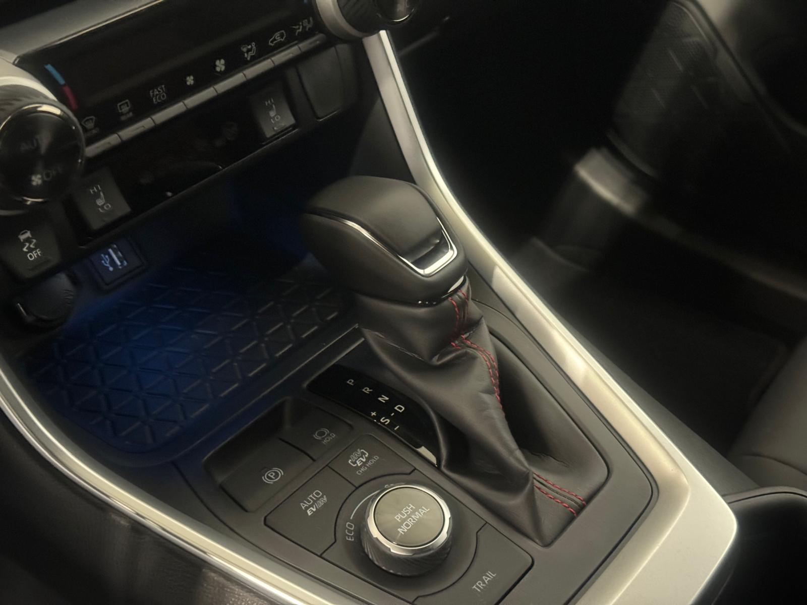SUZUKI Across 2.5 PHEV Compact Top 4x4-image-14