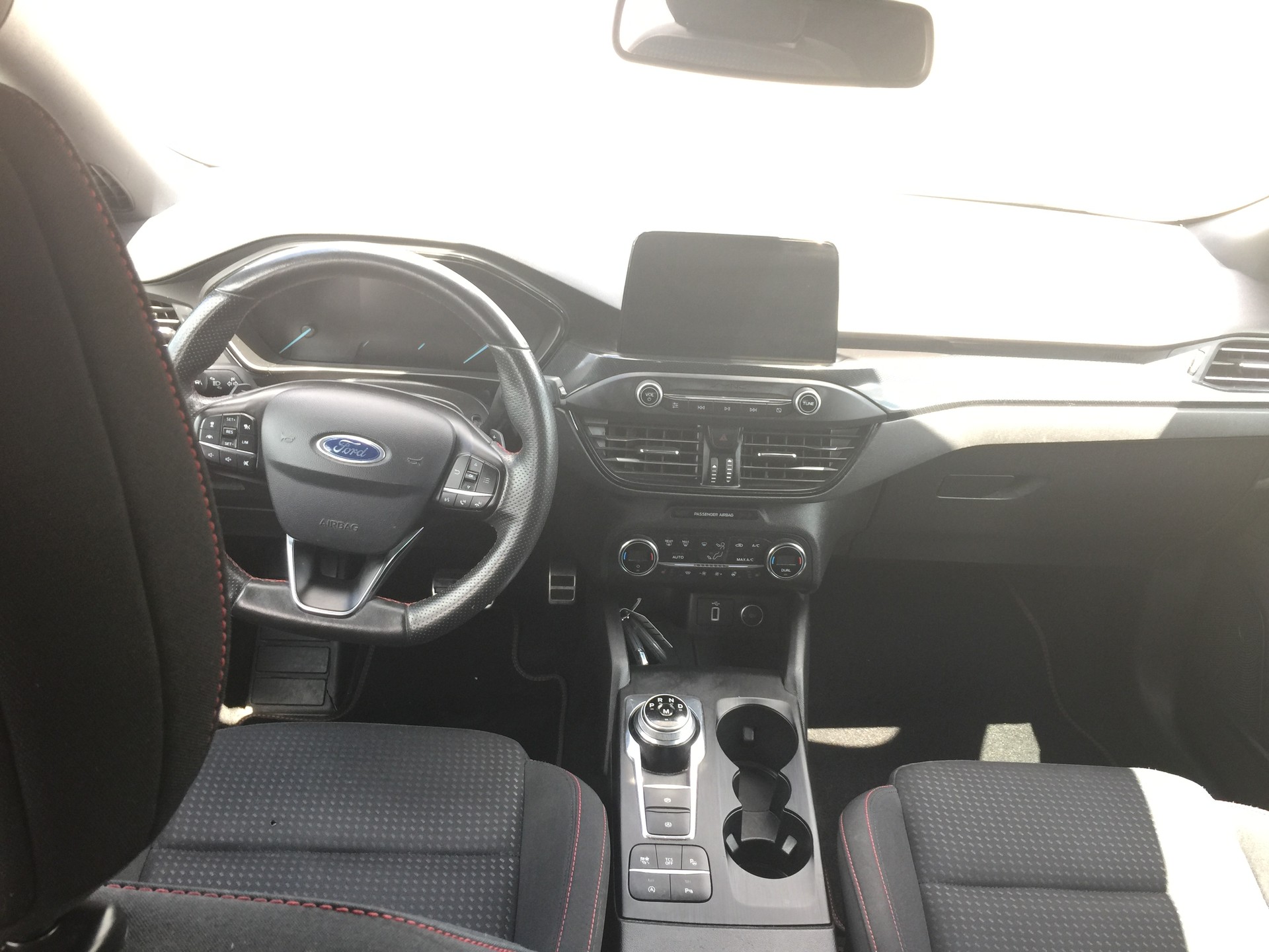 FORD Focus 1.0 SCTi ST Line Automatic-image-9