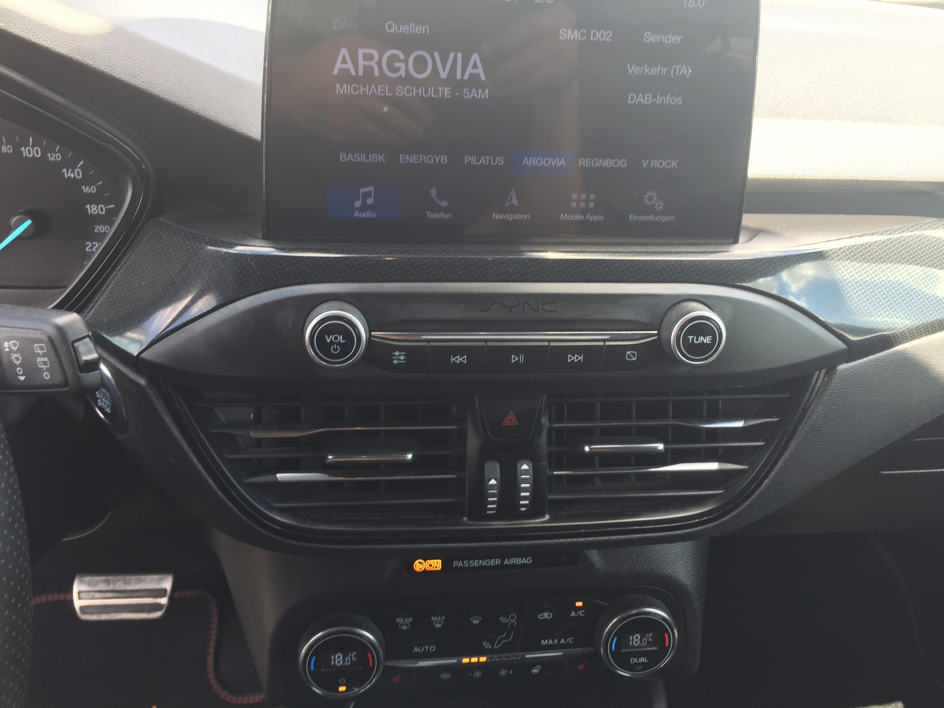 FORD Focus 1.0 SCTi ST Line Automatic-image-11