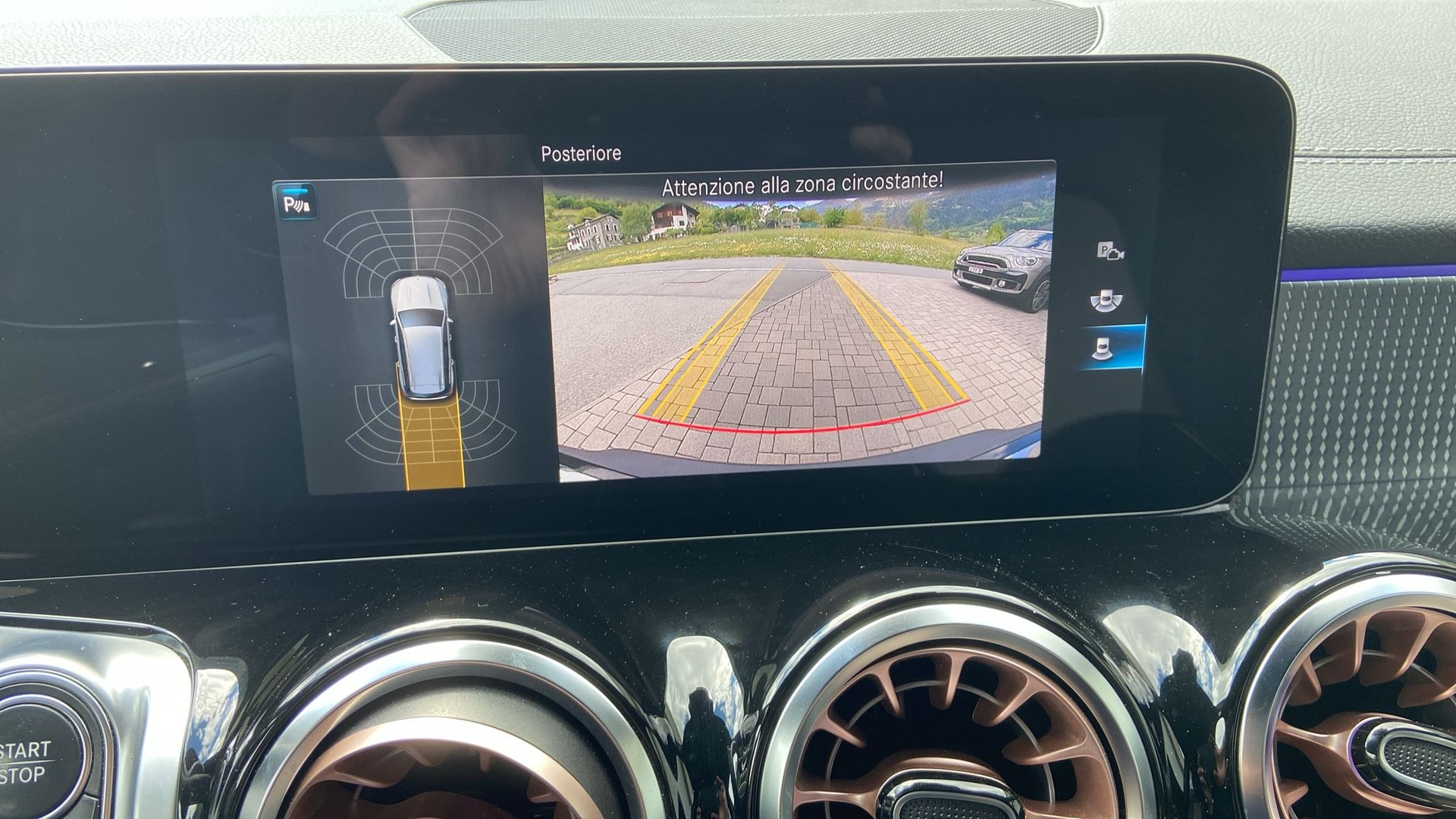 MERCEDES-BENZ EQB 350 4Matic-image-13