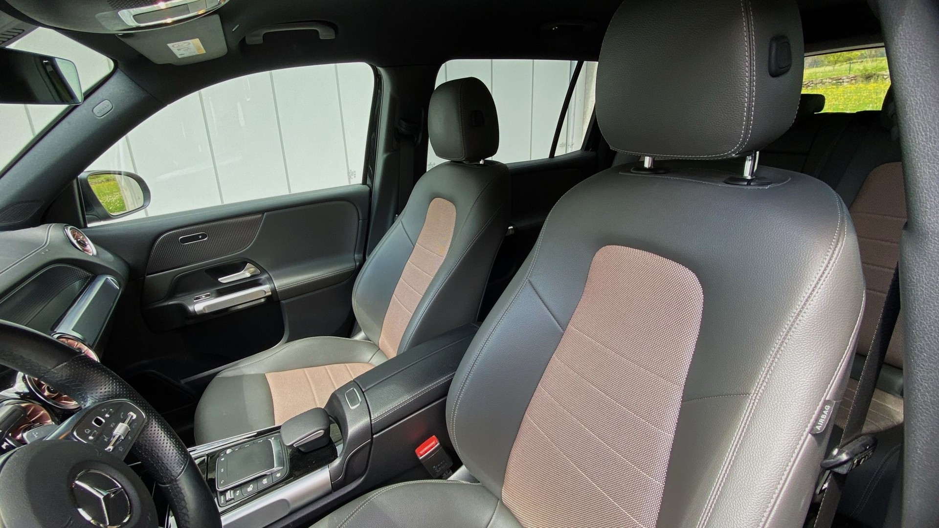 MERCEDES-BENZ EQB 350 4Matic-image-12