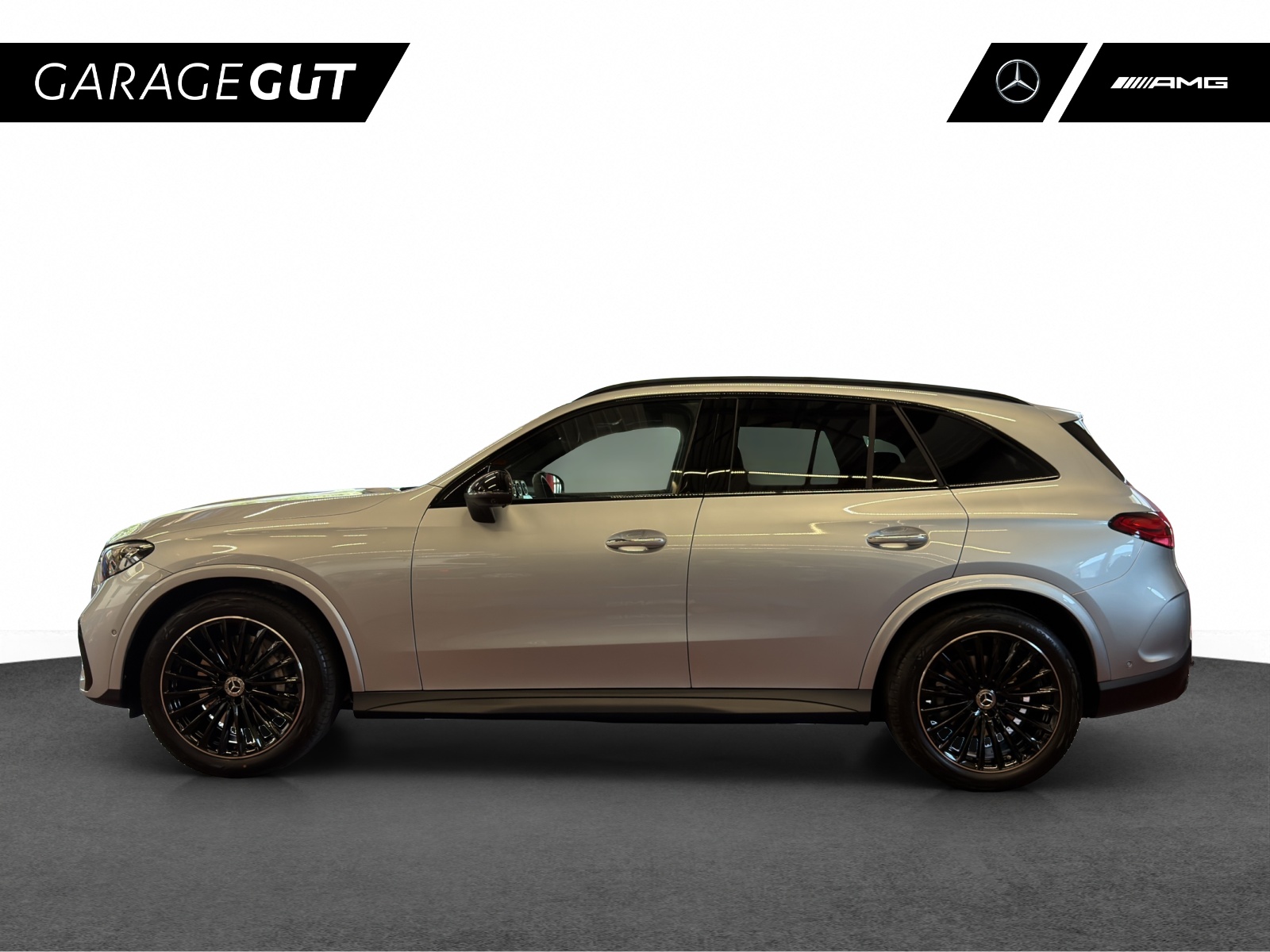 MERCEDES-BENZ GLC 300 4Matic 9G-Tronic-showroom-element-1