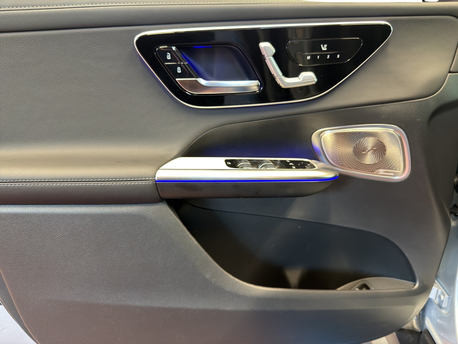 MERCEDES-BENZ GLC 300 4Matic 9G-Tronic-image-14