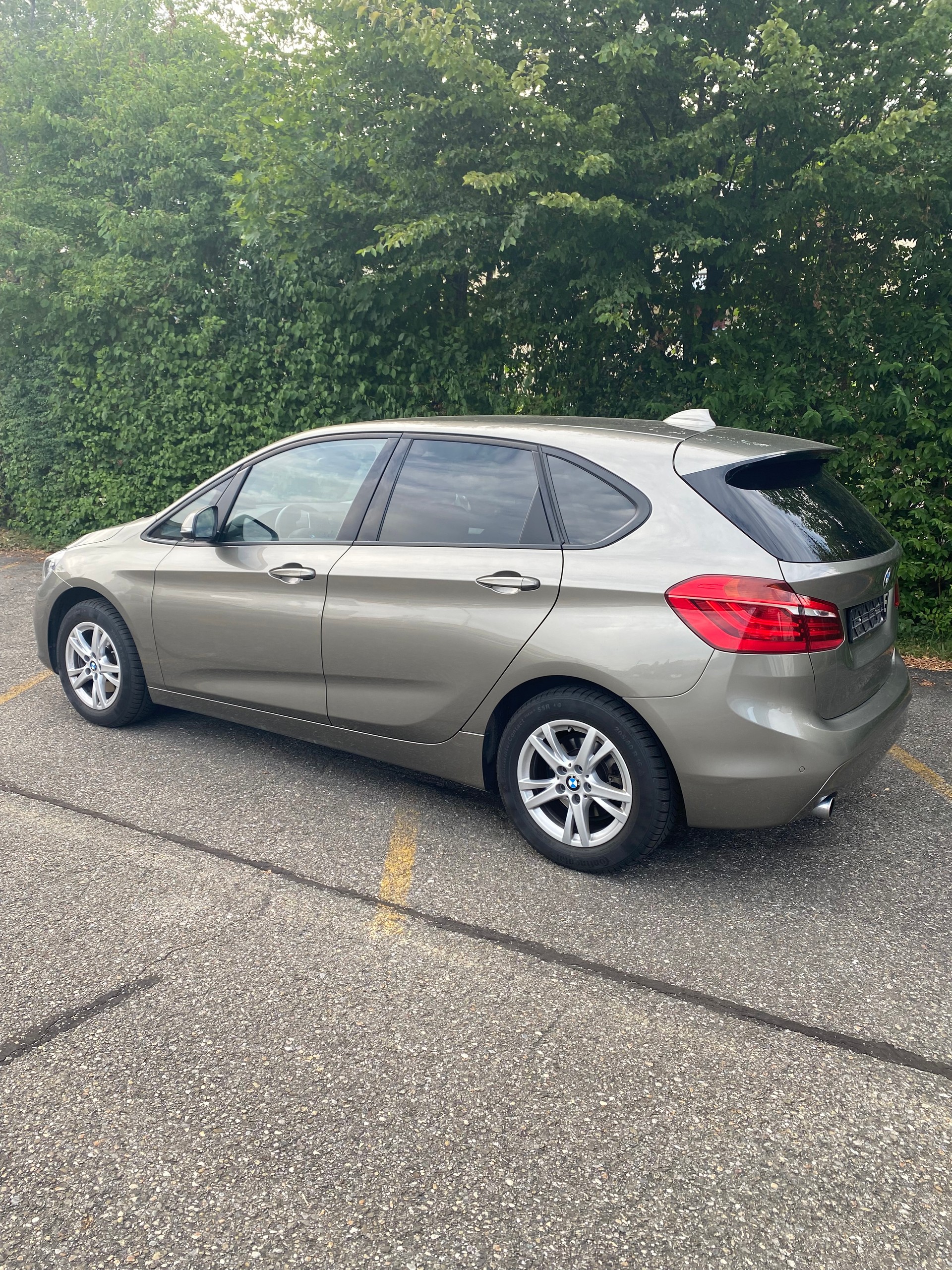 BMW 218d xDrive Active Tourer Luxury Line Steptronic-image-2
