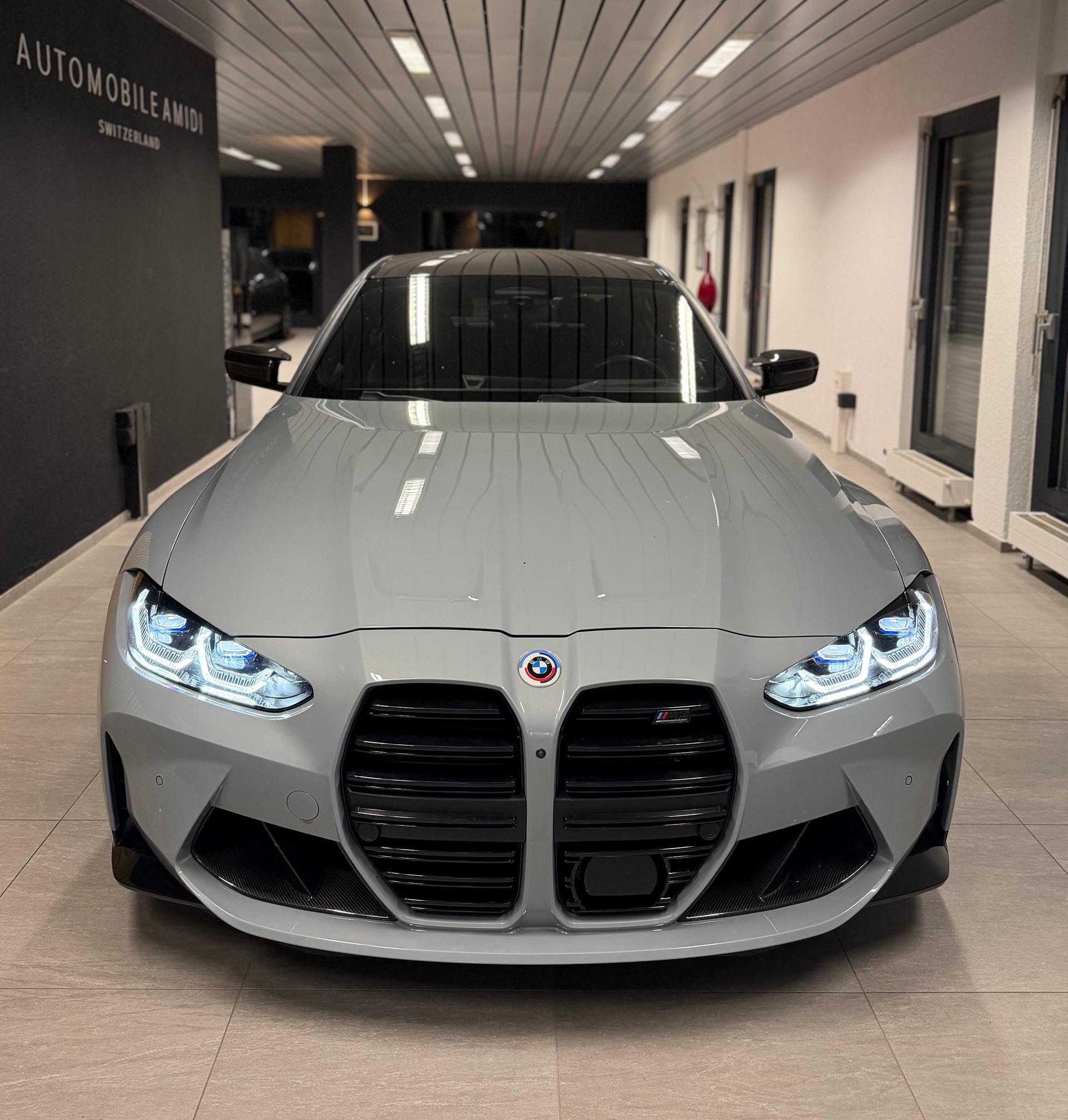 BMW M3 Competition M xDrive-showroom-element-1