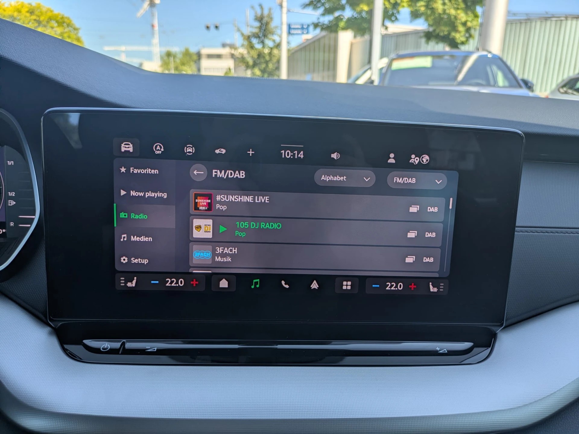SKODA Octavia Combi 1.5 TSI mHEV DSG Selection-image-22