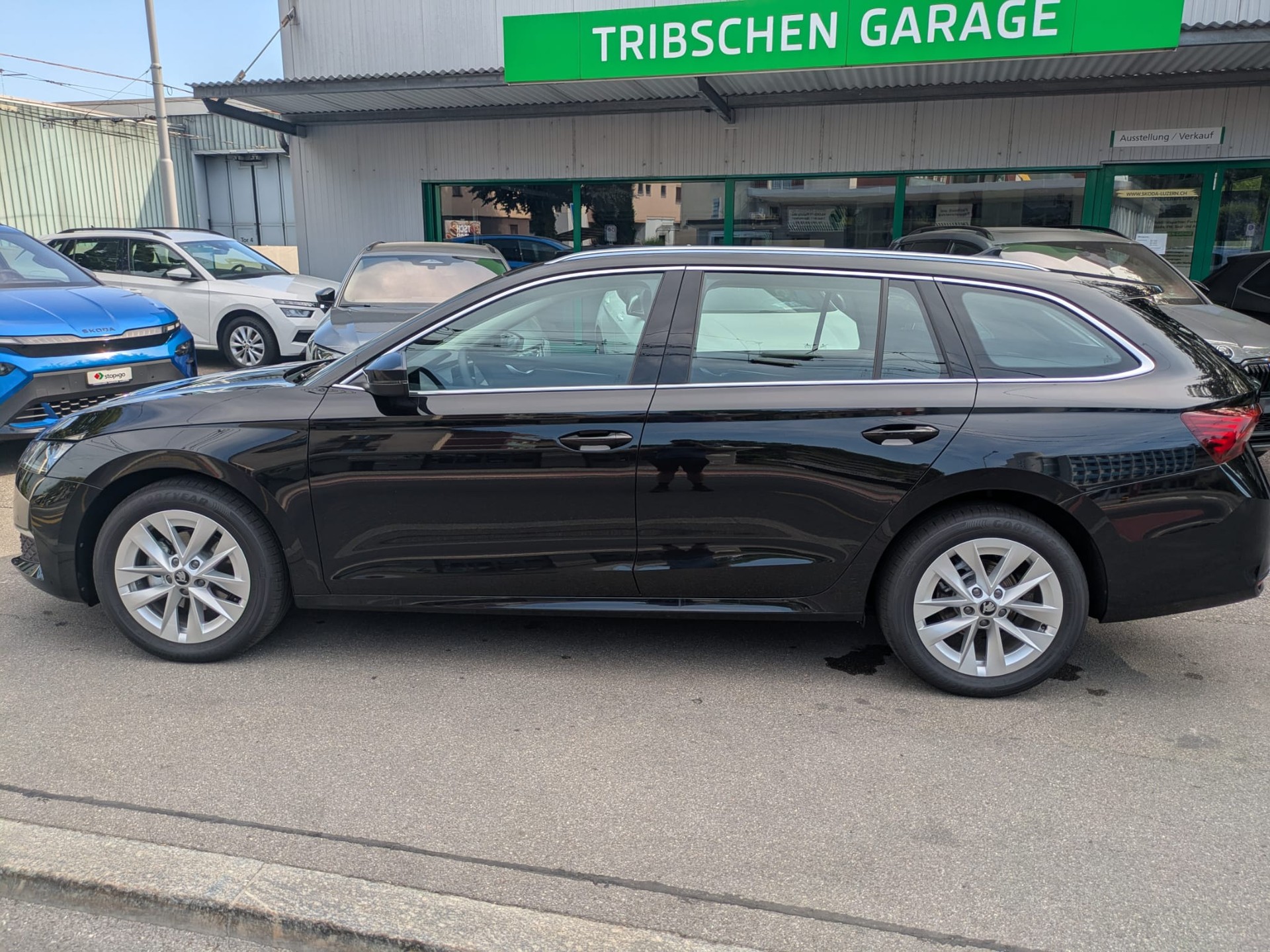 SKODA Octavia Combi 1.5 TSI mHEV DSG Selection-image-7