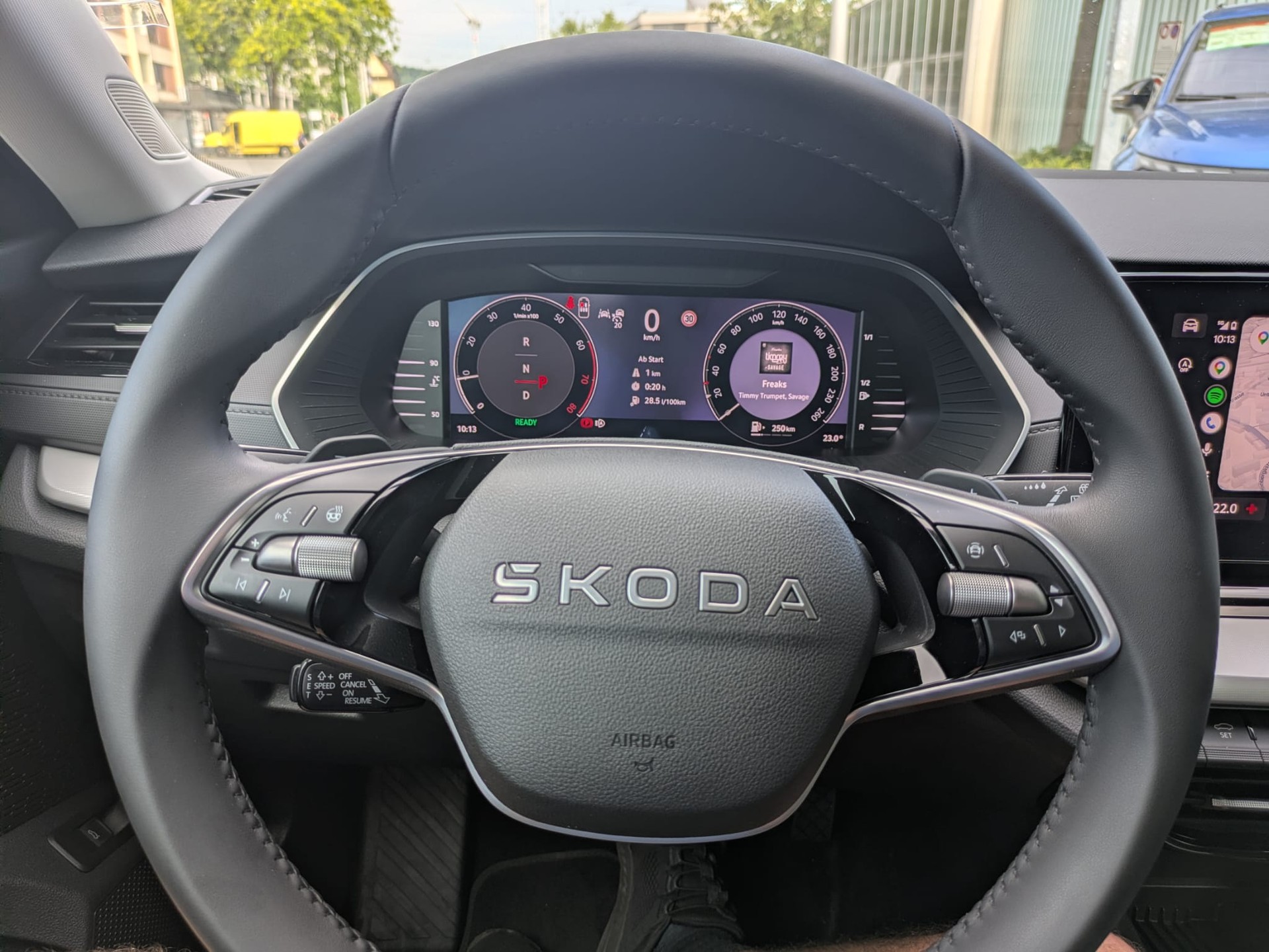 SKODA Octavia Combi 1.5 TSI mHEV DSG Selection-image-17