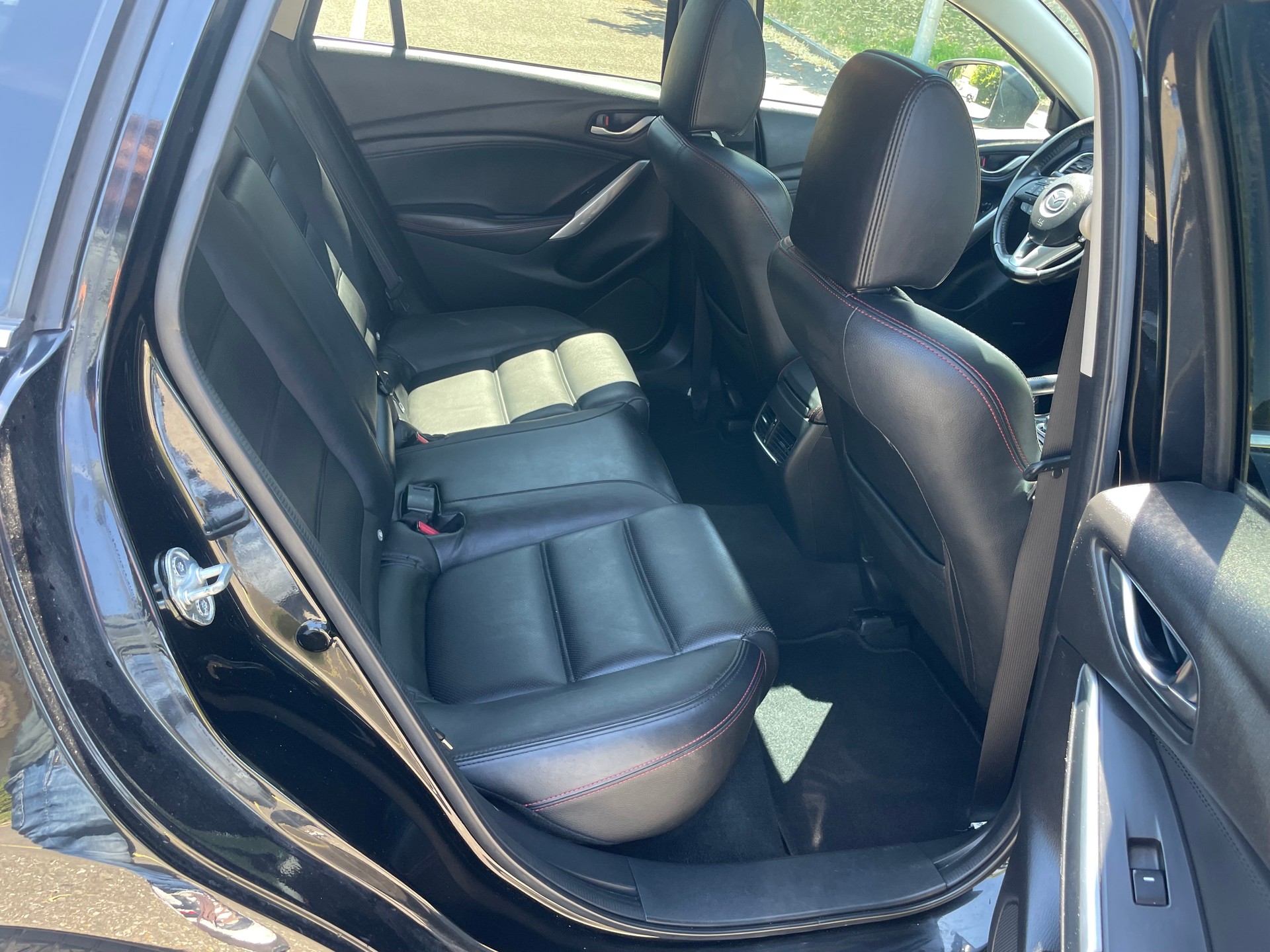 MAZDA 6 Sportwagon 2.2 D 16V HP Revolution Automatic-image-14