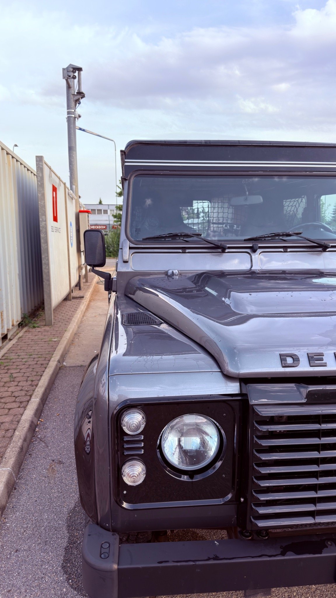 LAND ROVER defender 2.2 TD4 SW Legend-image-2