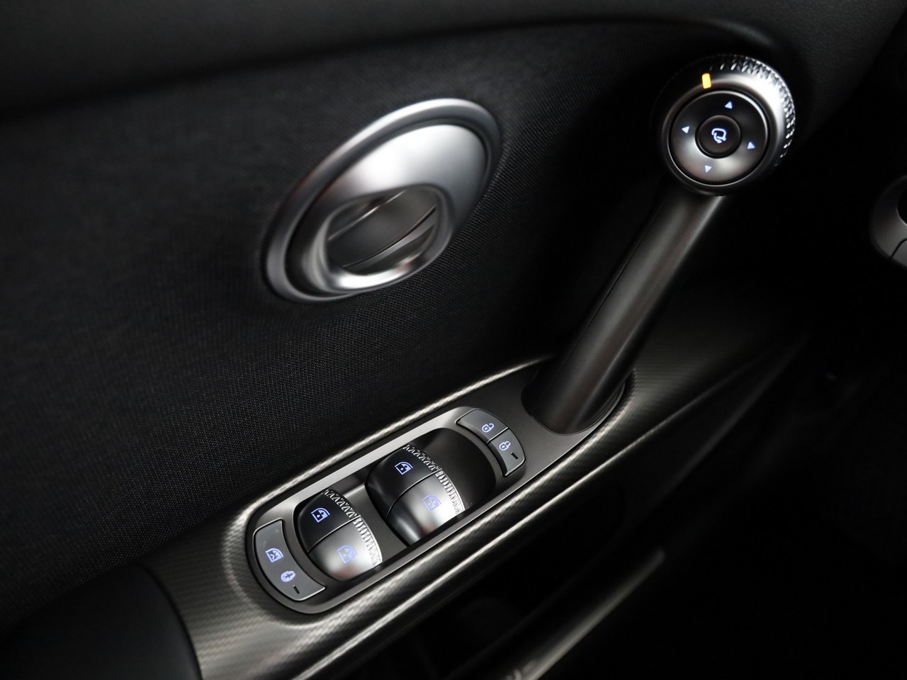 GENESIS GV60 77.4 kWh Sport AWD-image-15