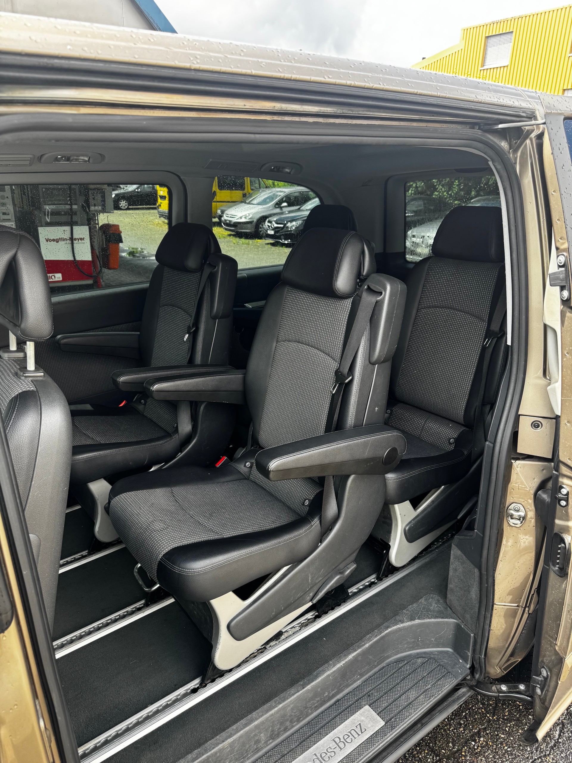 MERCEDES-BENZ Viano 2.2 CDI Blue Eff. Ambiente Ed. EL 4Matic A-image-5