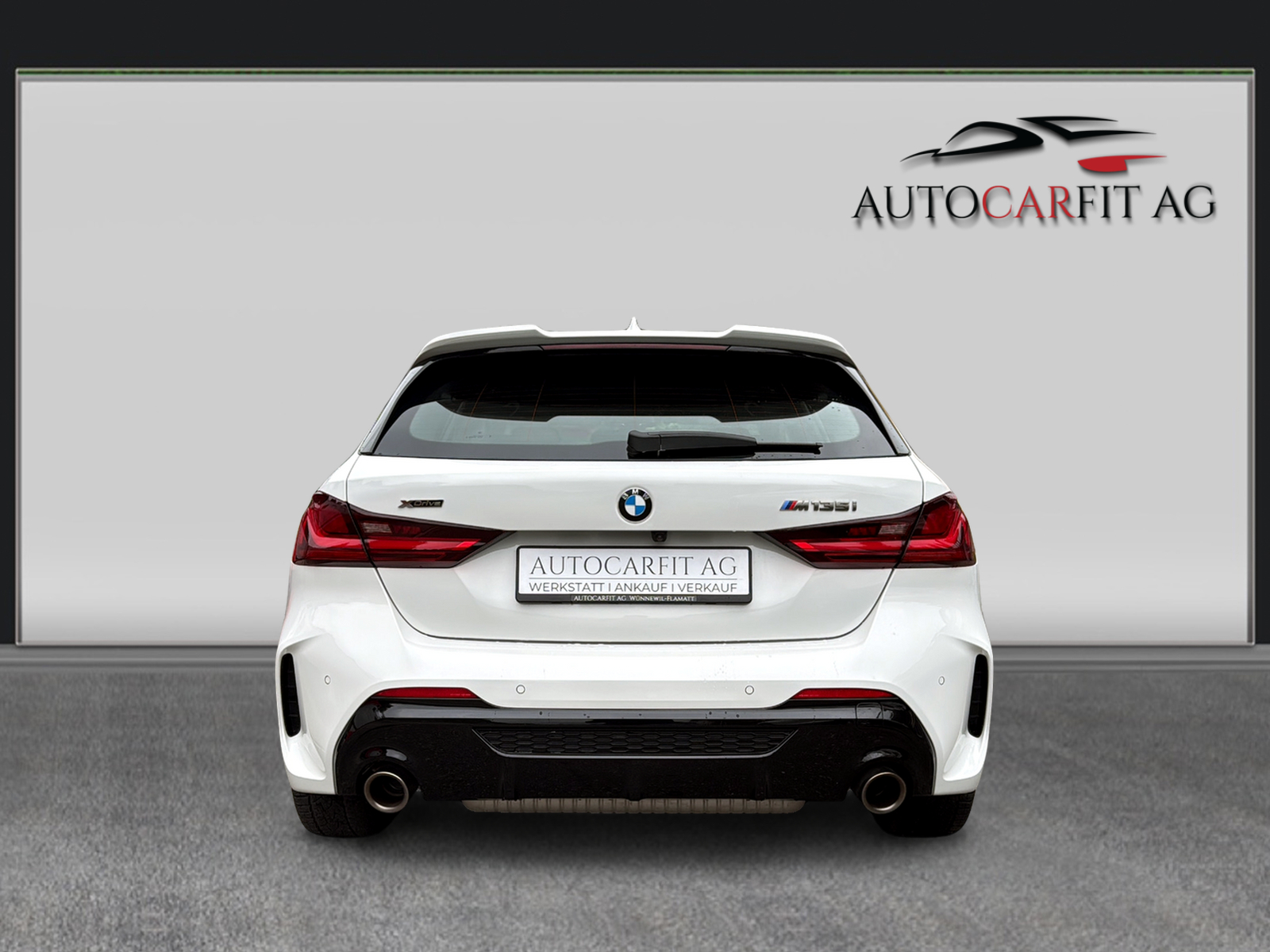 BMW M135i xDrive Steptronic-image-4