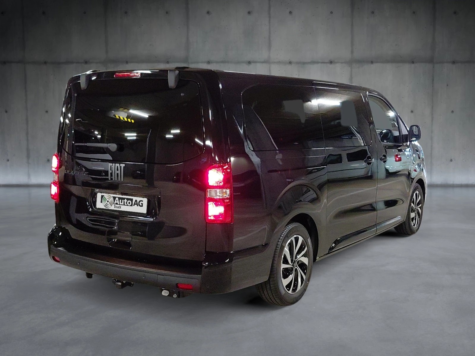 FIAT Ulysse 2.2 JTD VIP L3-showroom-element-1