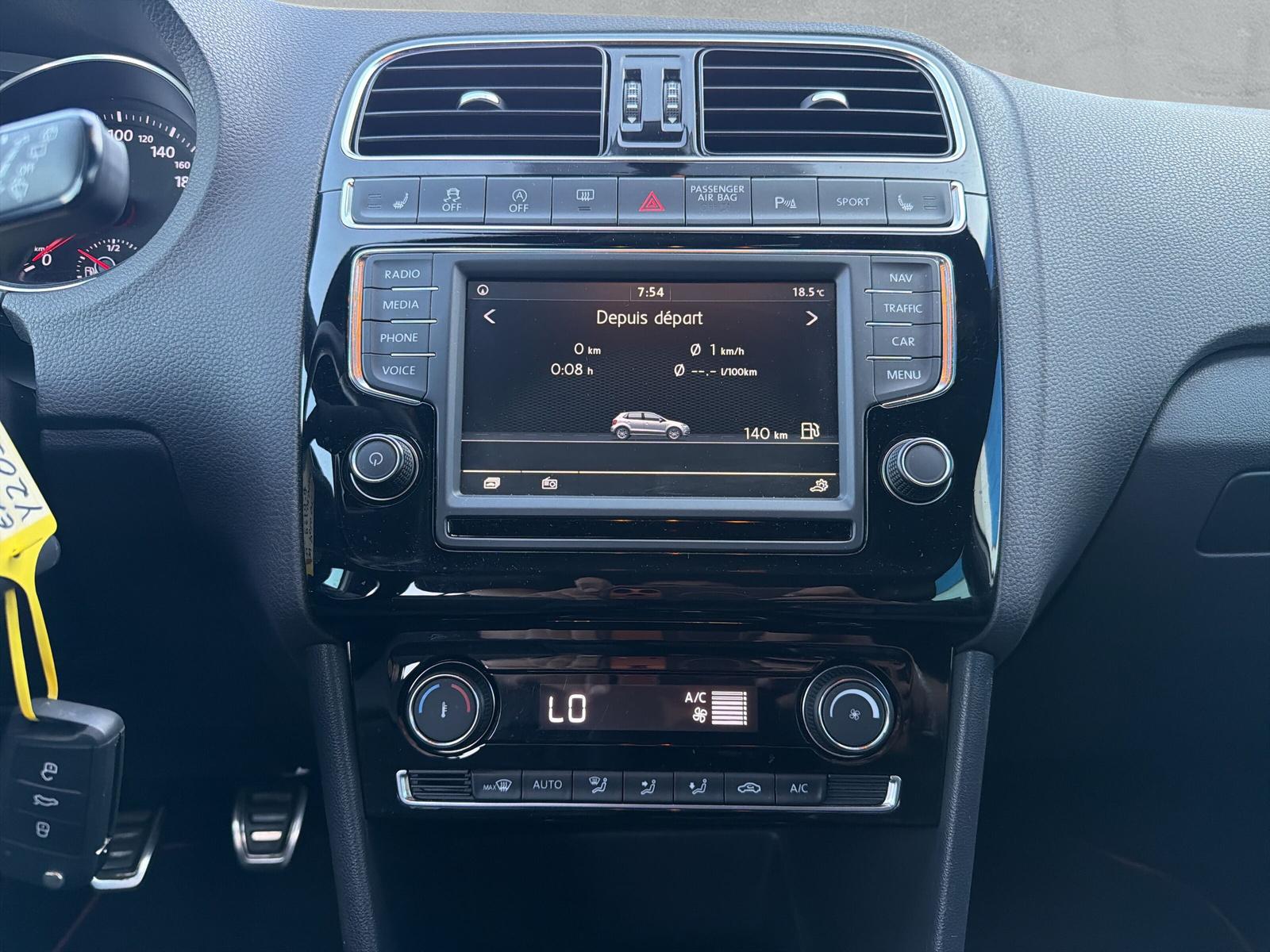 VW Polo GTI 1.8 TSI (CH)-image-18