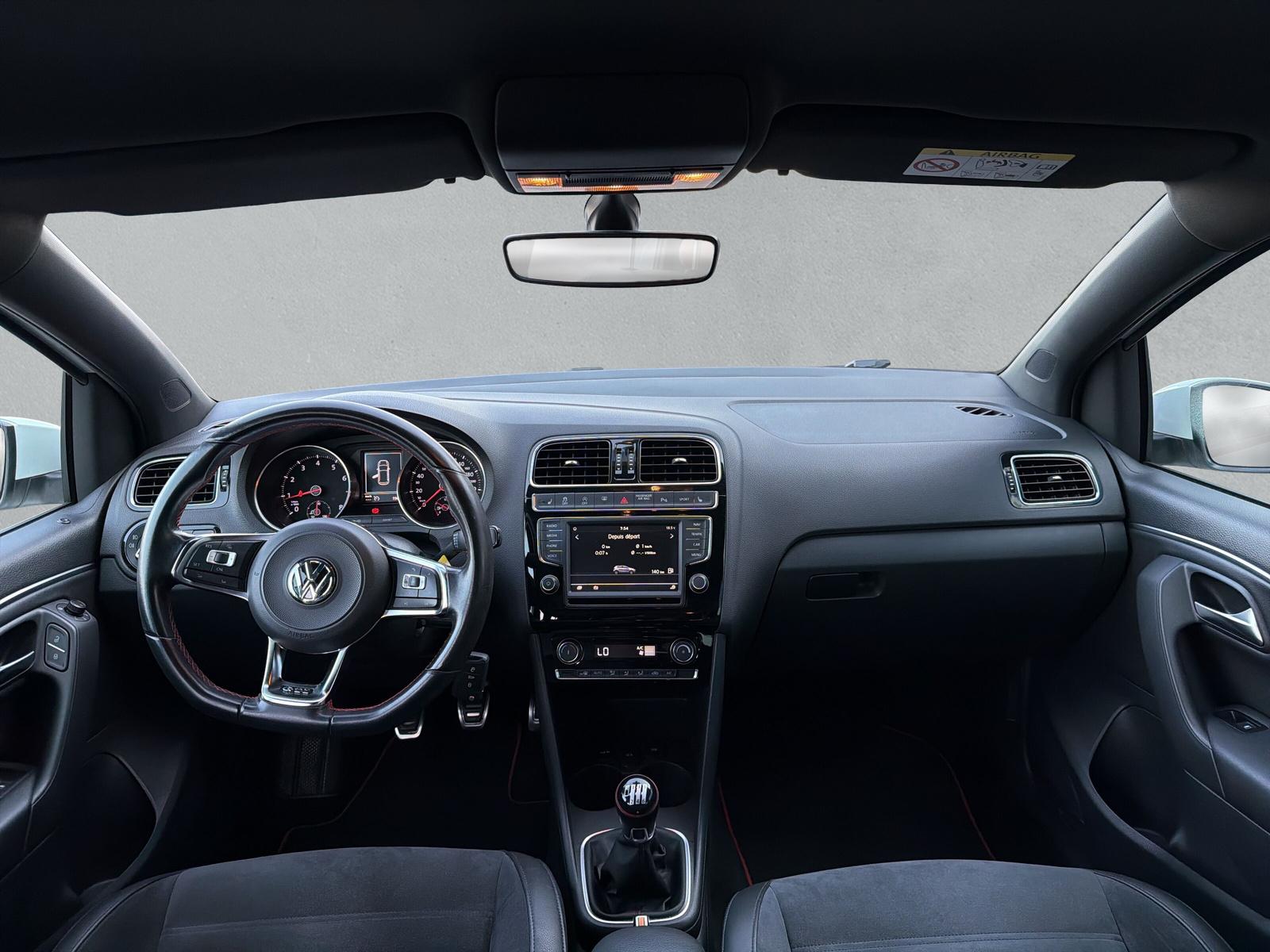 VW Polo GTI 1.8 TSI (CH)-image-16