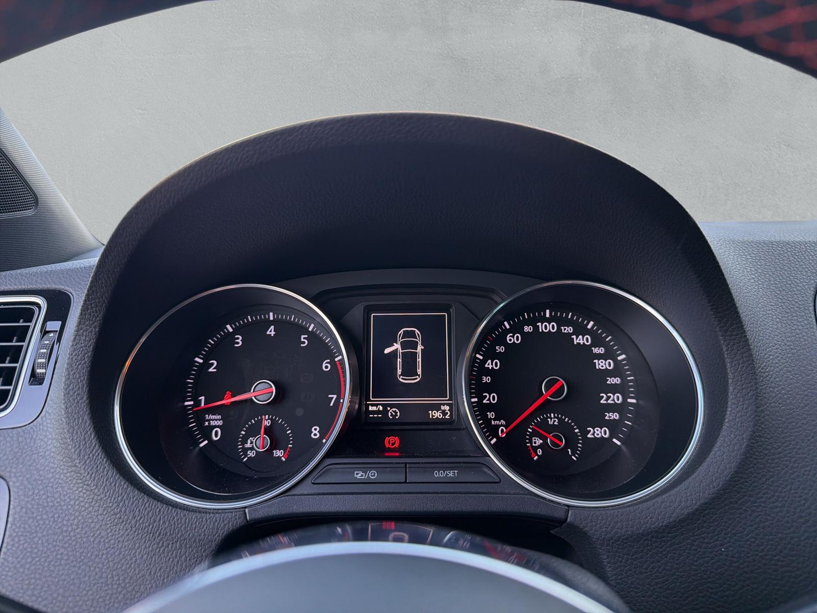 VW Polo GTI 1.8 TSI (CH)-image-23