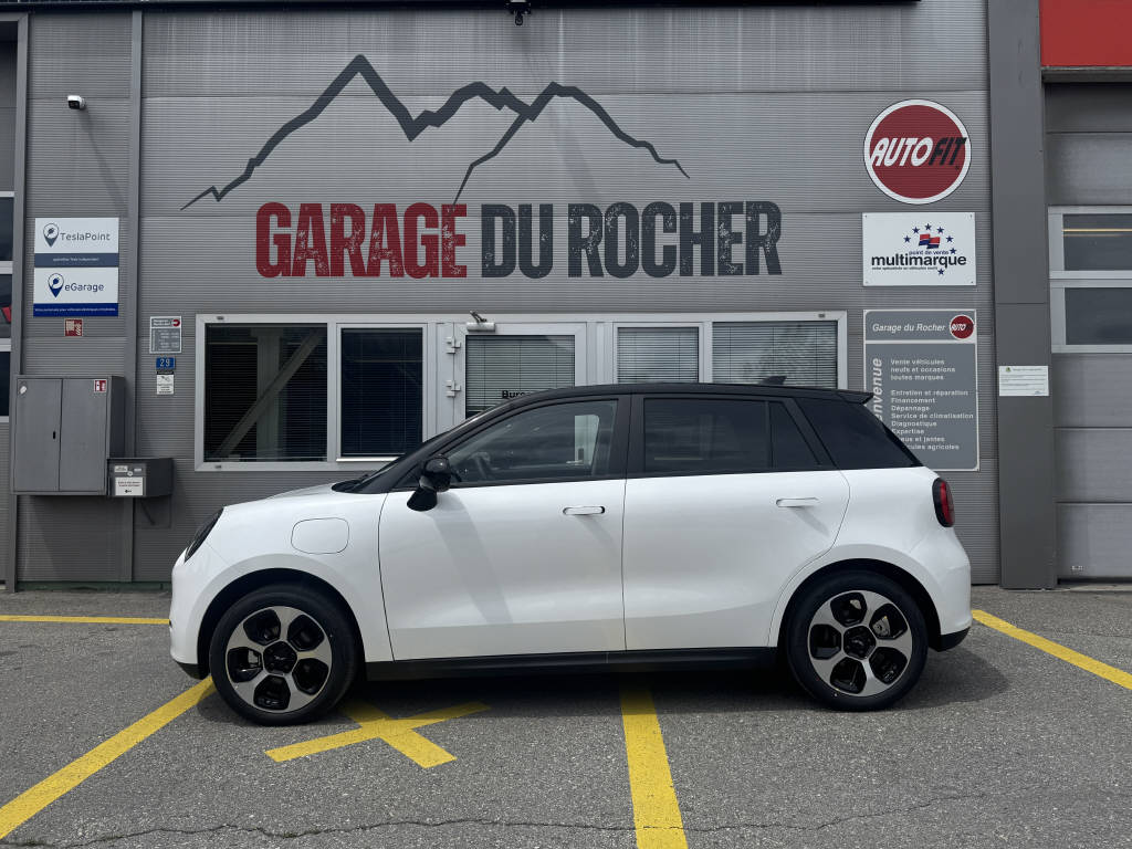 JAC E30X Electric-showroom-element-2