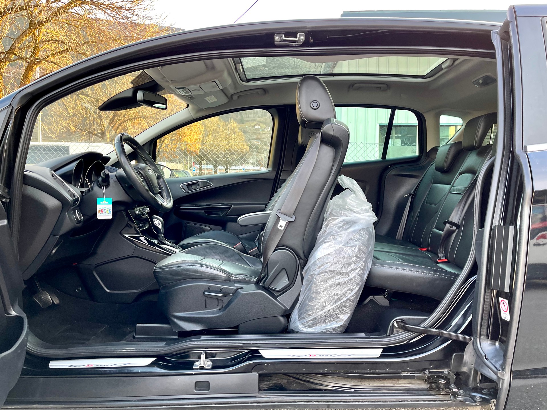 FORD B-Max 1.6 Ti-VCT Titanium PowerShift-image-10