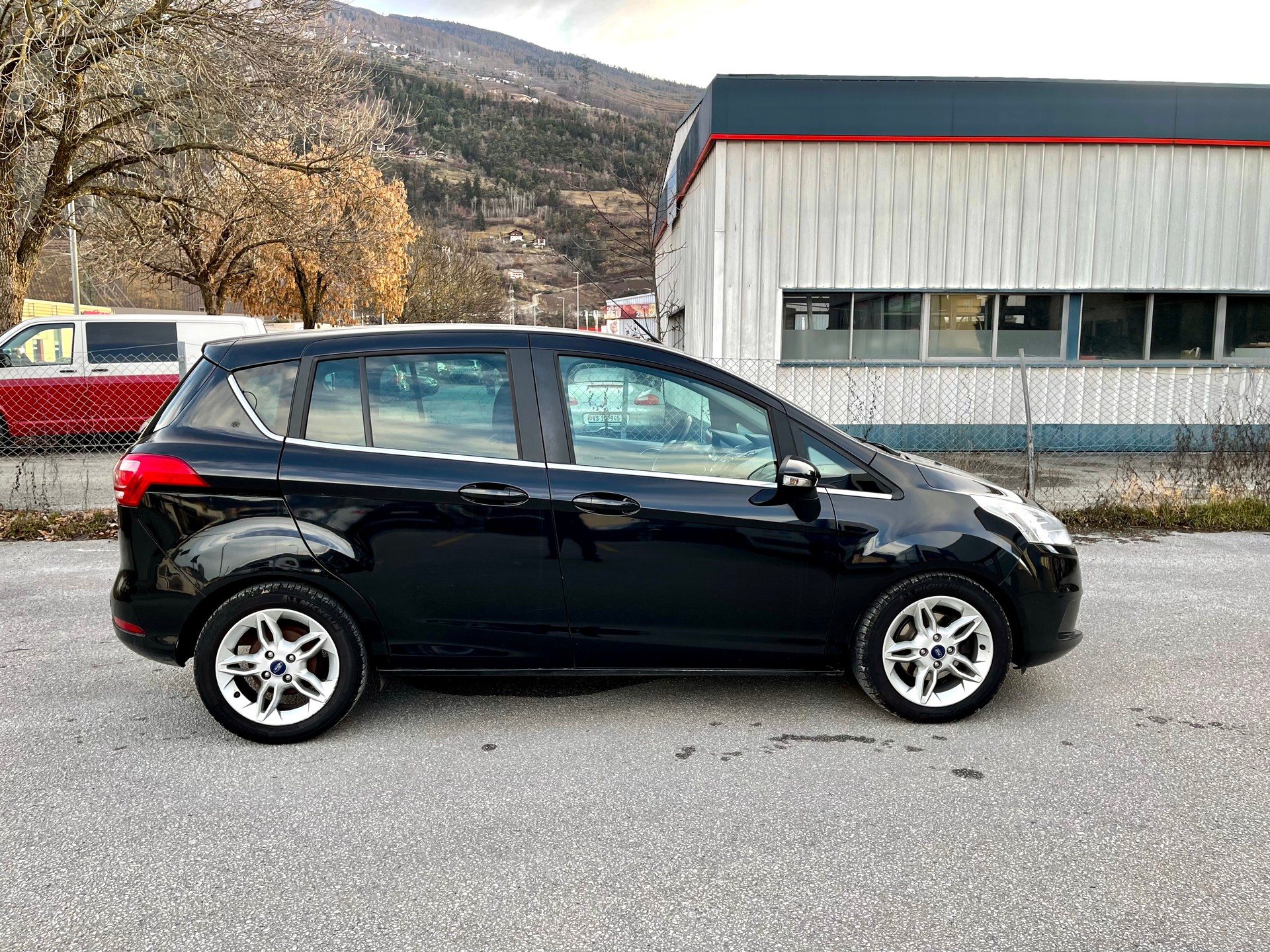 FORD B-Max 1.6 Ti-VCT Titanium PowerShift-image-20