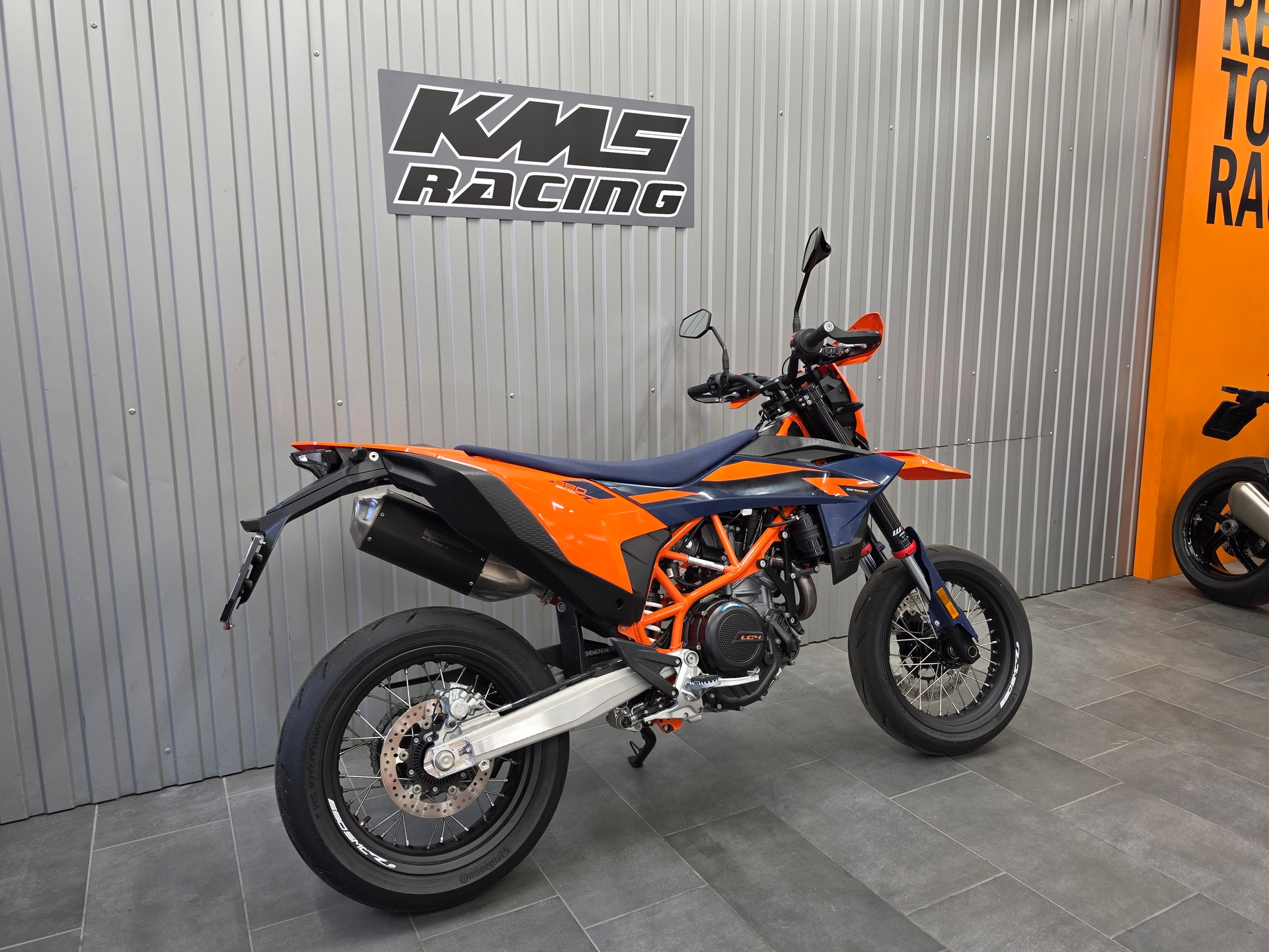 KTM 690 SMC R ABS (35 kW)-image-8