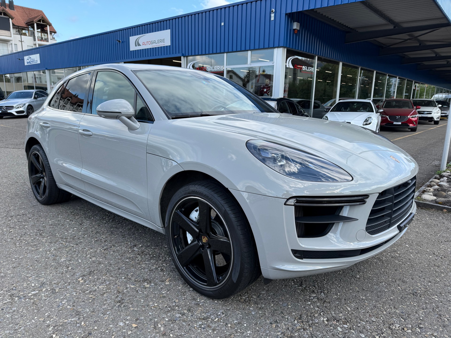 PORSCHE Macan Turbo PDK