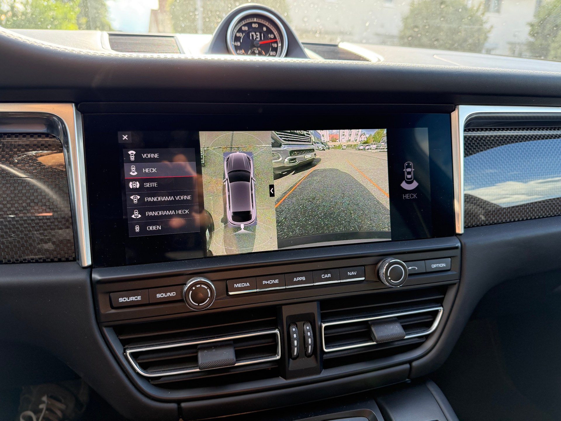 PORSCHE Macan Turbo PDK-image-12