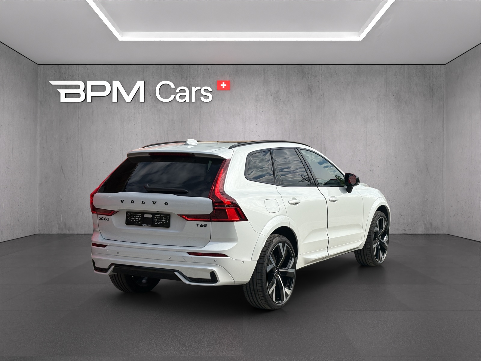 VOLVO XC60 T6 eAWD PluginHybrid Black Edition Geartronic-showroom-element-3