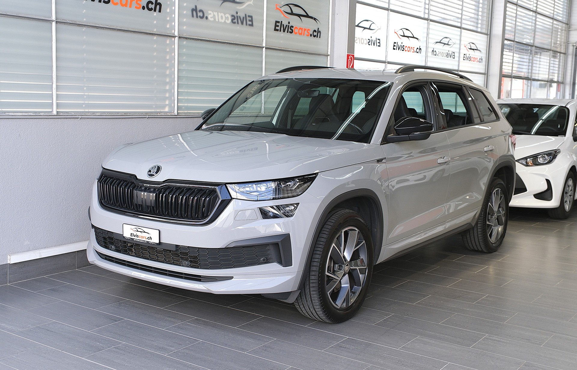SKODA Kodiaq 2.0 TSI 4x4 SportLine-image-8