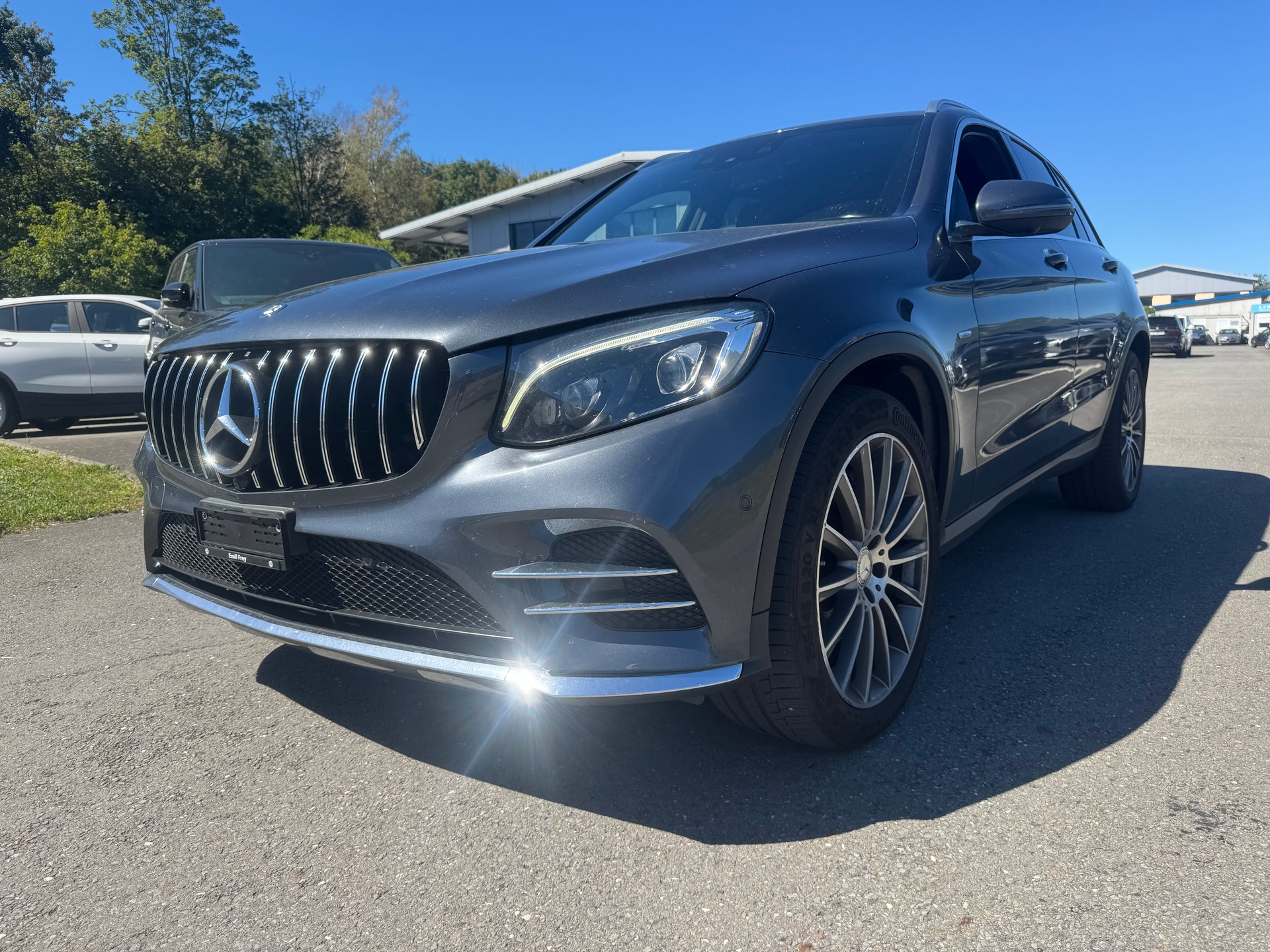 MERCEDES-BENZ GLC 250 d AMG Line 4Matic 9G-Tronic-showroom-element-1