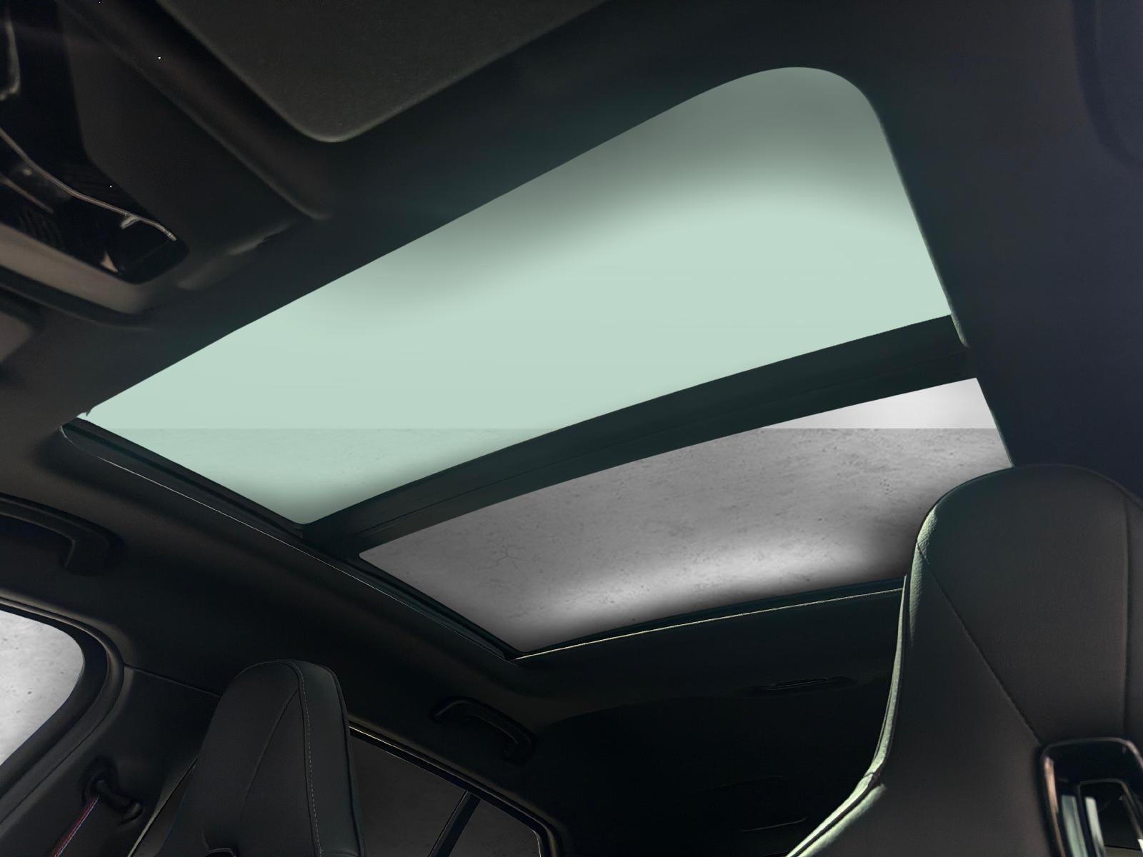 BMW M135i xDrive-image-18