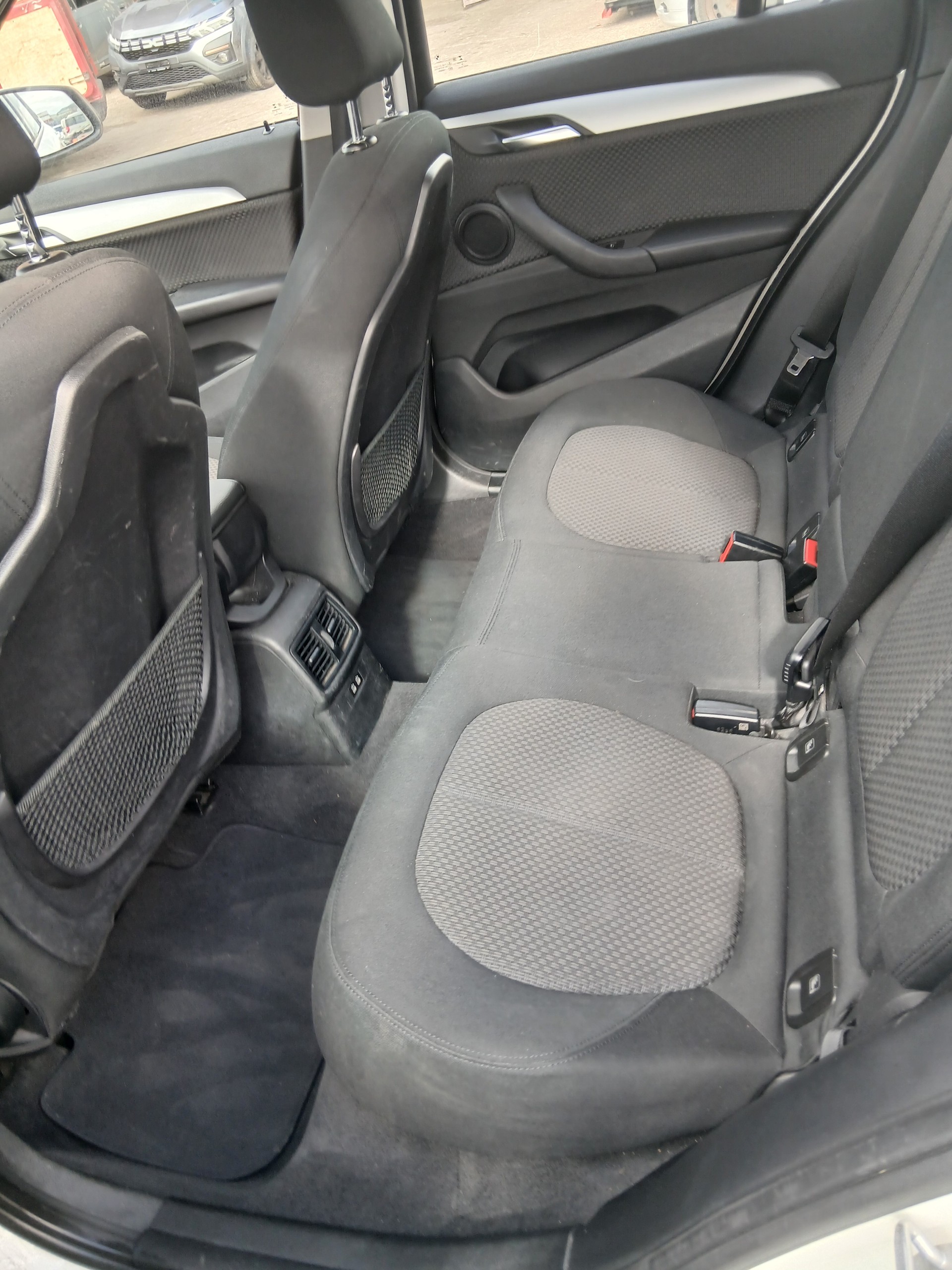 BMW X1 sDrive 18i Steptronic DSK-image-8