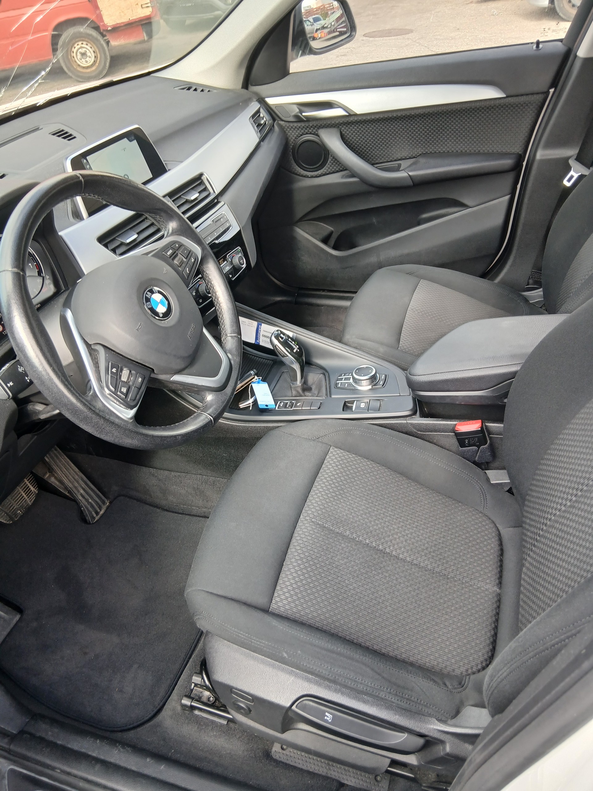 BMW X1 sDrive 18i Steptronic DSK-image-6